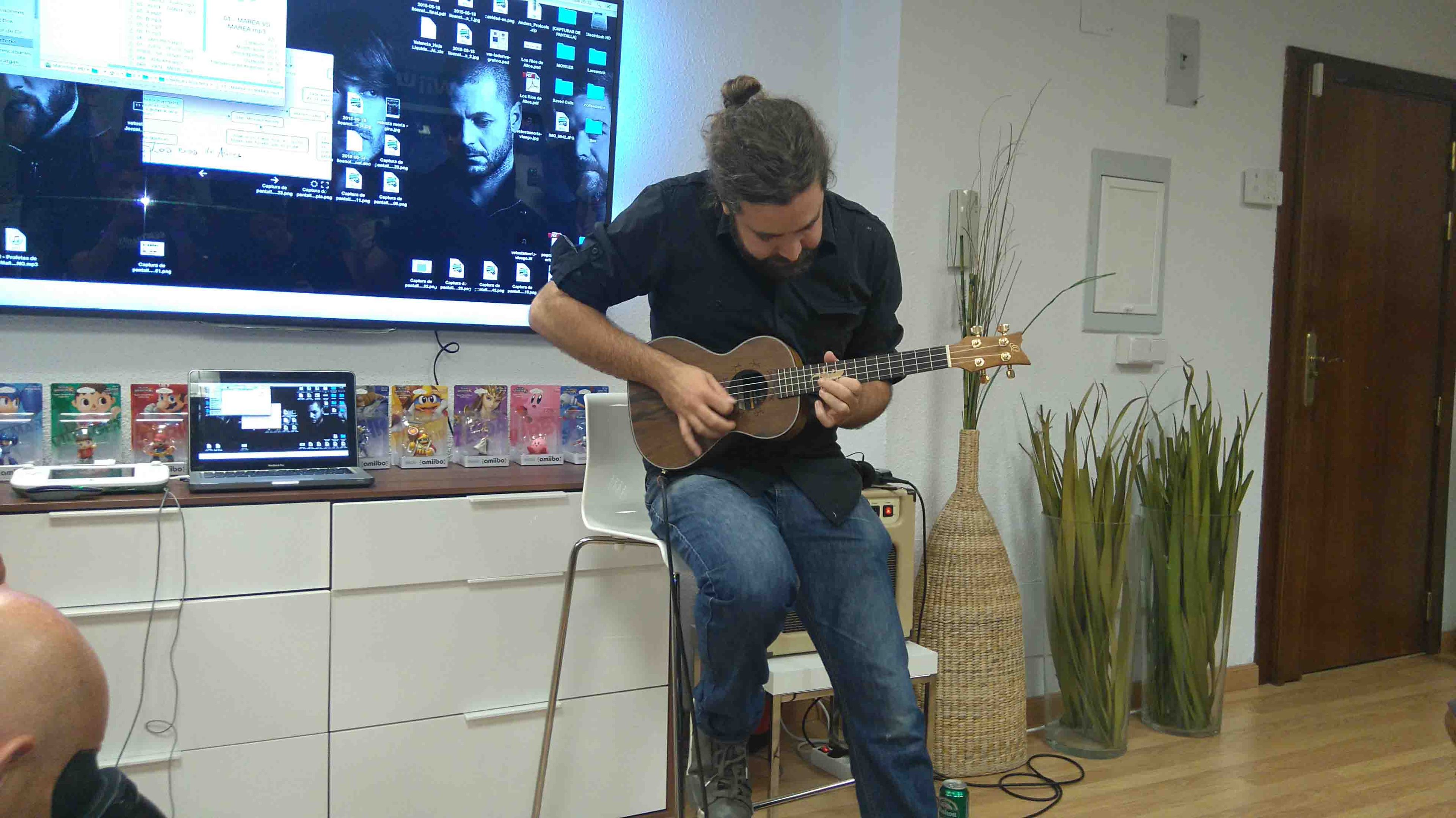 Juanma Latorre, guitarra y teclado de Vetusta Morla