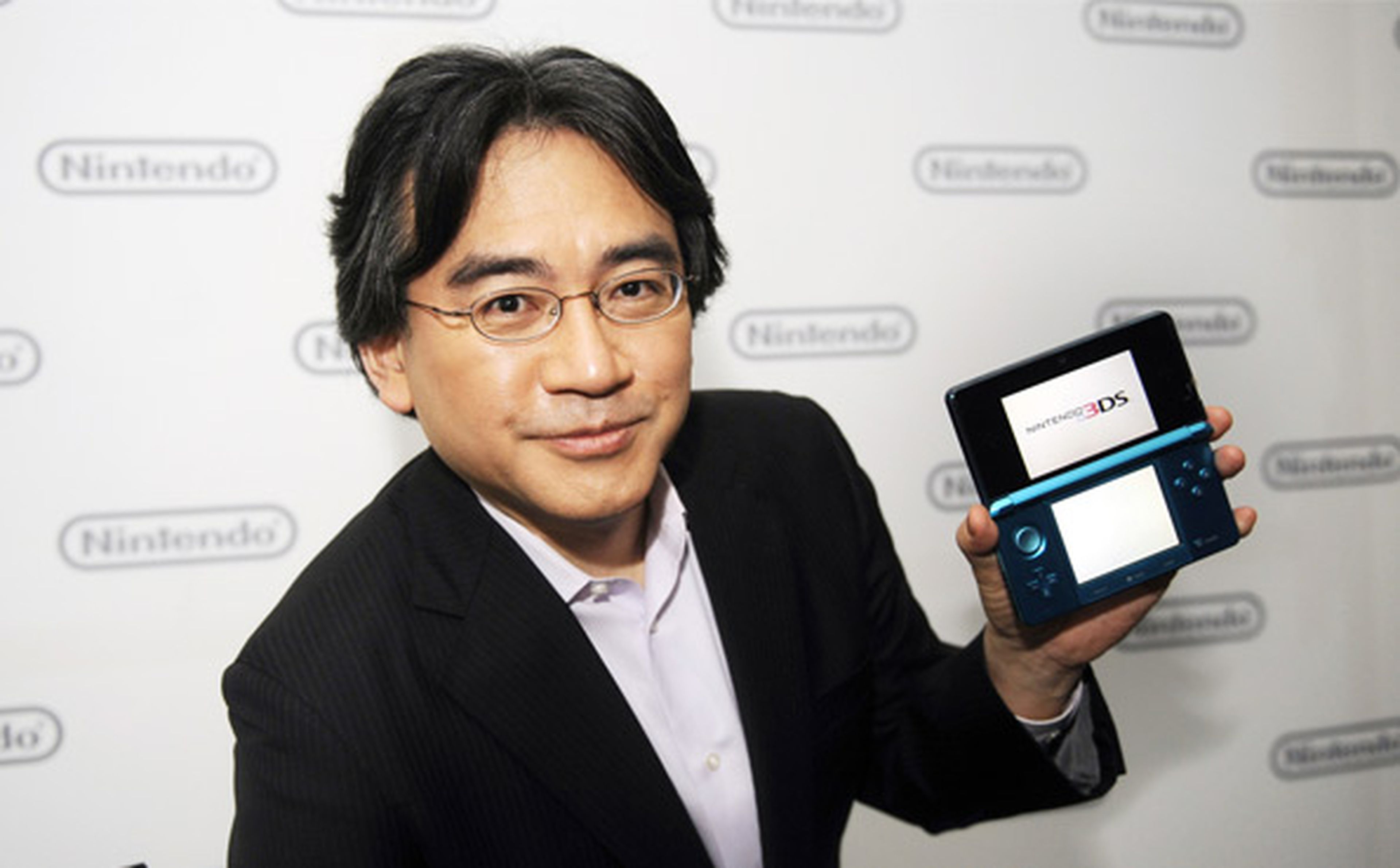Iwata se disculpa por la rebaja de 3DS