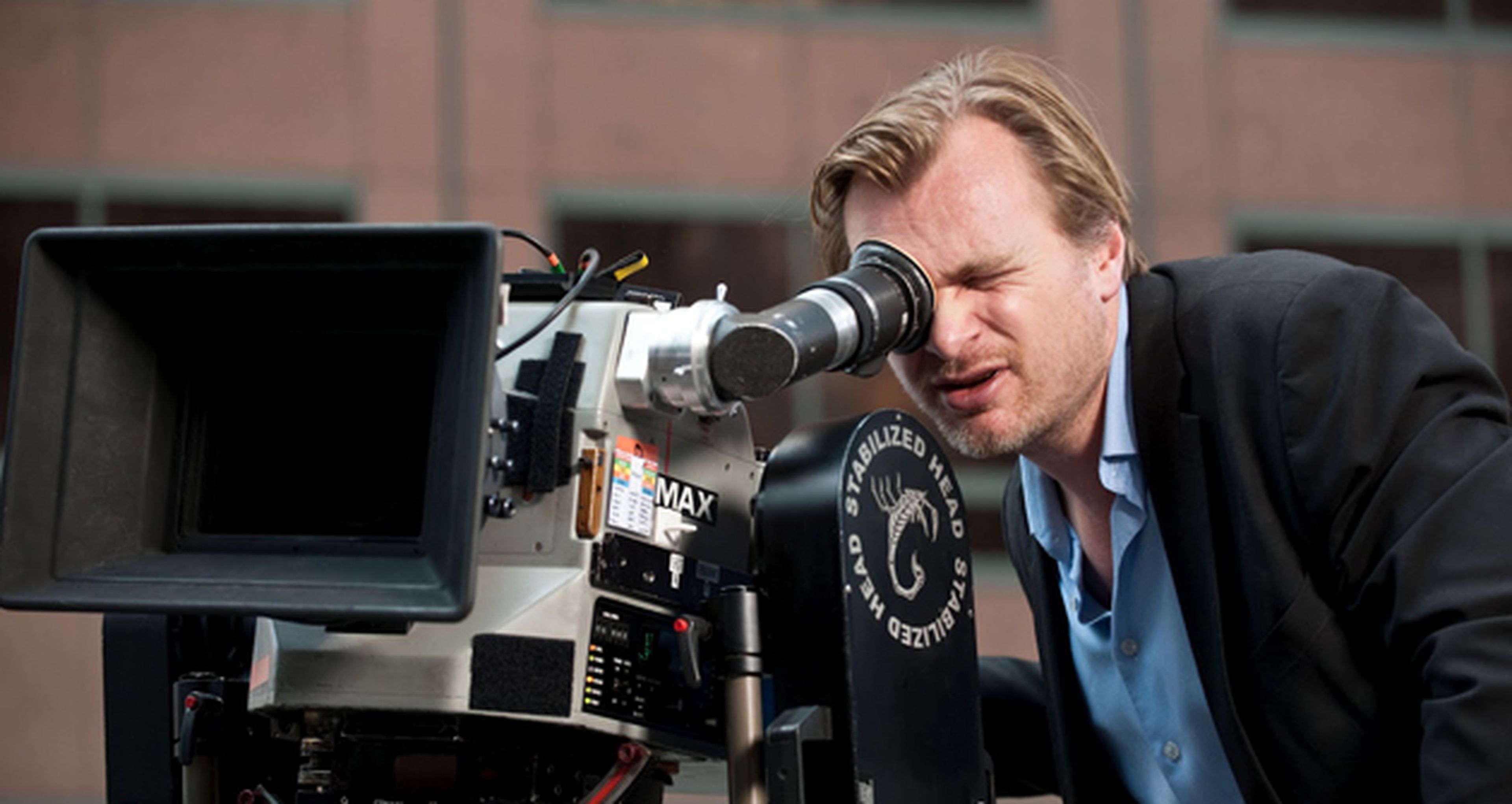 Nolan podría dirigir la próxima cinta de 007