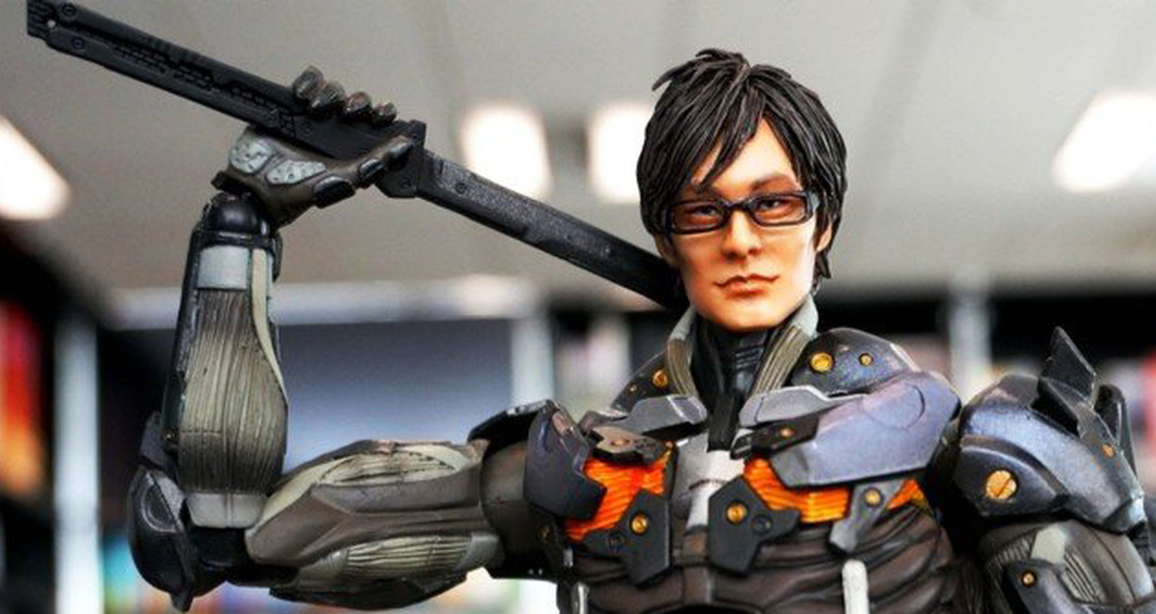 Hideo Kojima se convierte en una figura de Metal Gear Rising