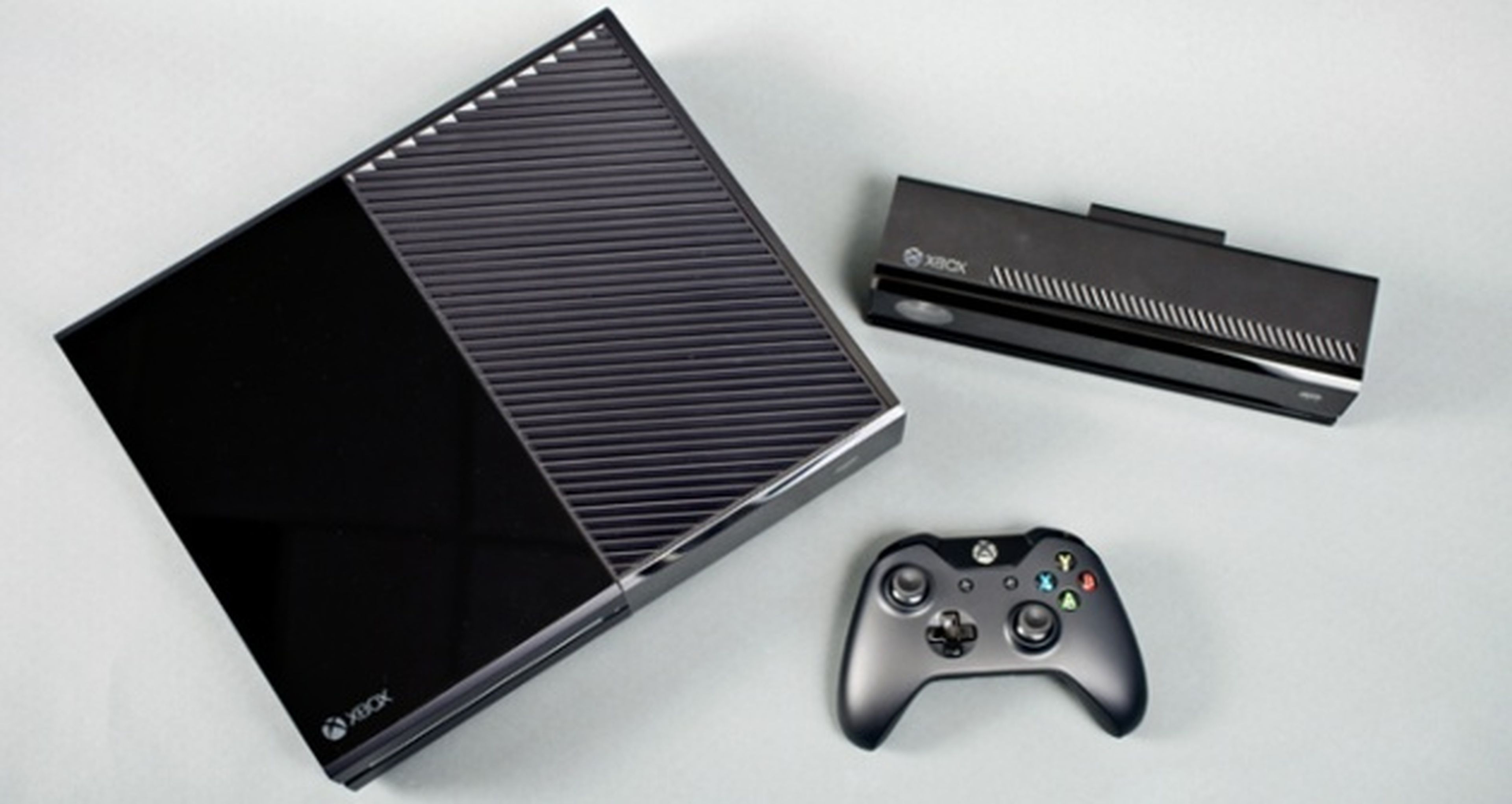 Xbox One, su mando y Kinect al detalle