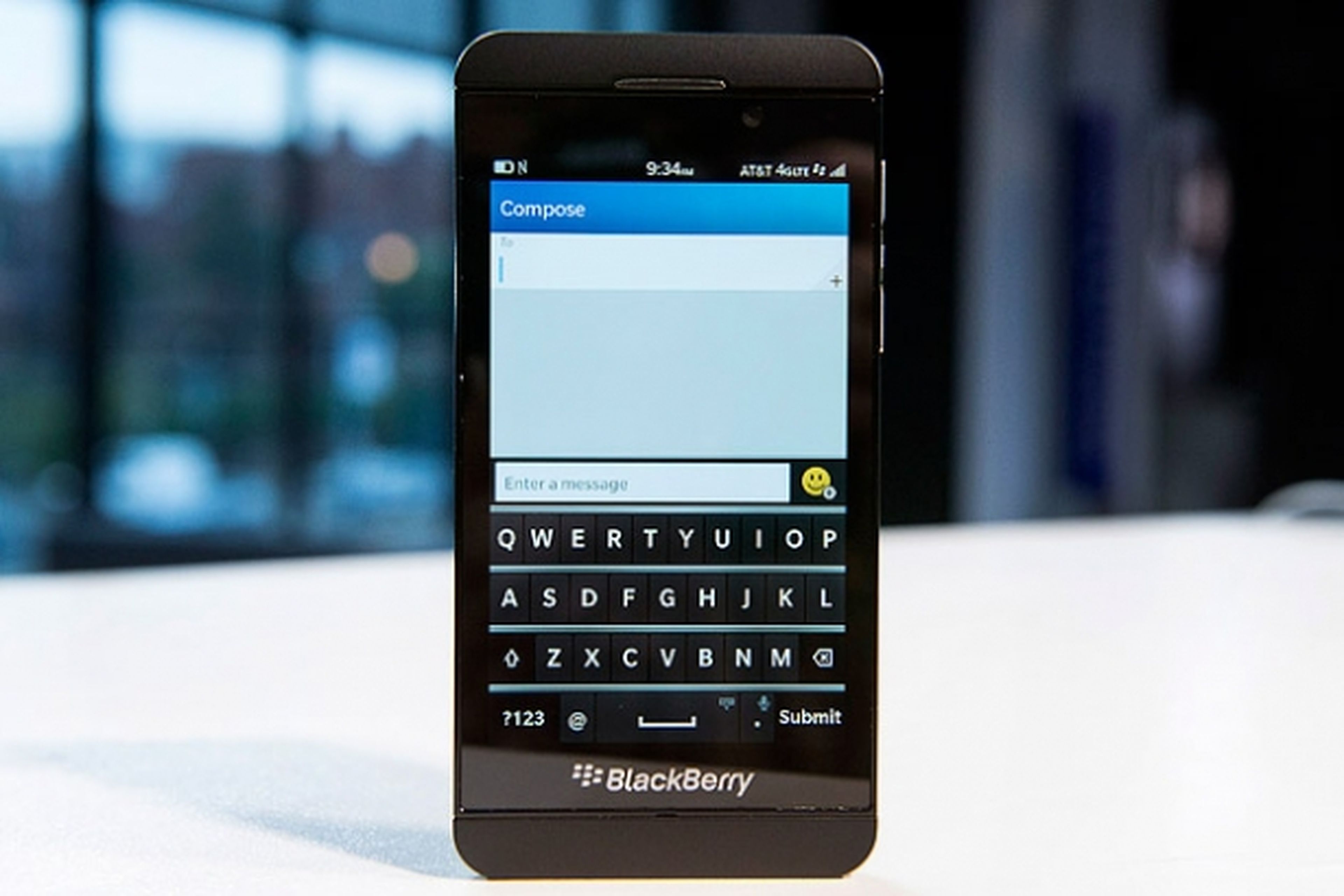 BlackBerry Z10: nacida para jugar
