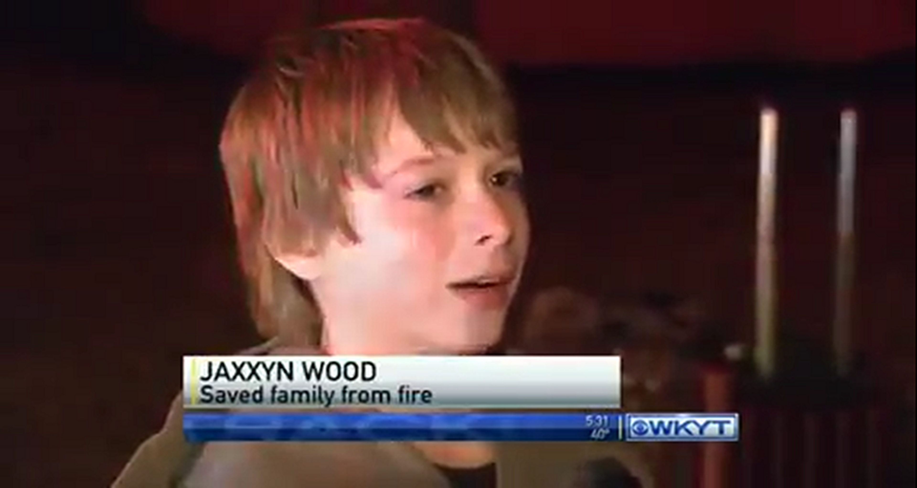 Niño de 12 años salva a su familia del fuego por jugar de madrugada