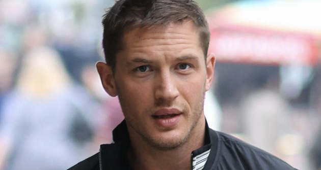 Ridley Scott trabaja en la miniserie Taboo con Tom Hardy