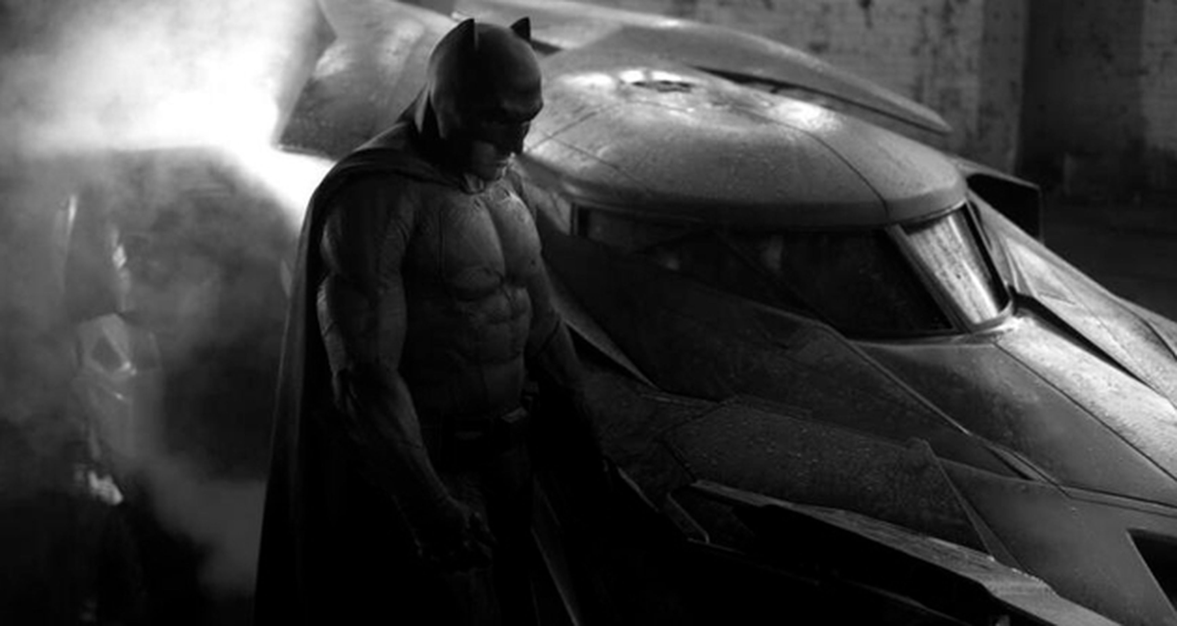 Primera imagen de Ben Affleck como Batman y su Batmóvil