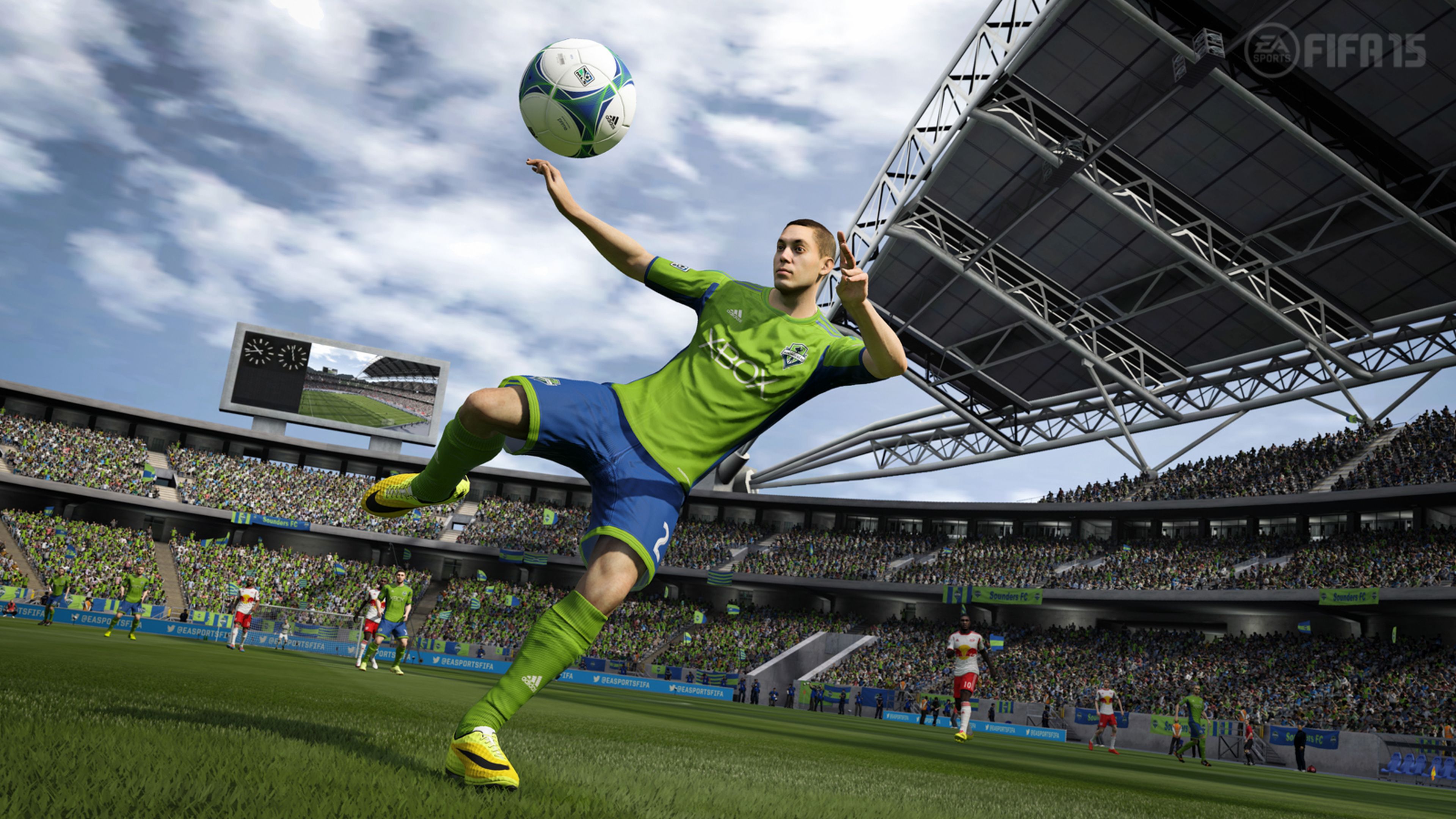 Avance: Los fichajes de FIFA 15 y PES 2015
