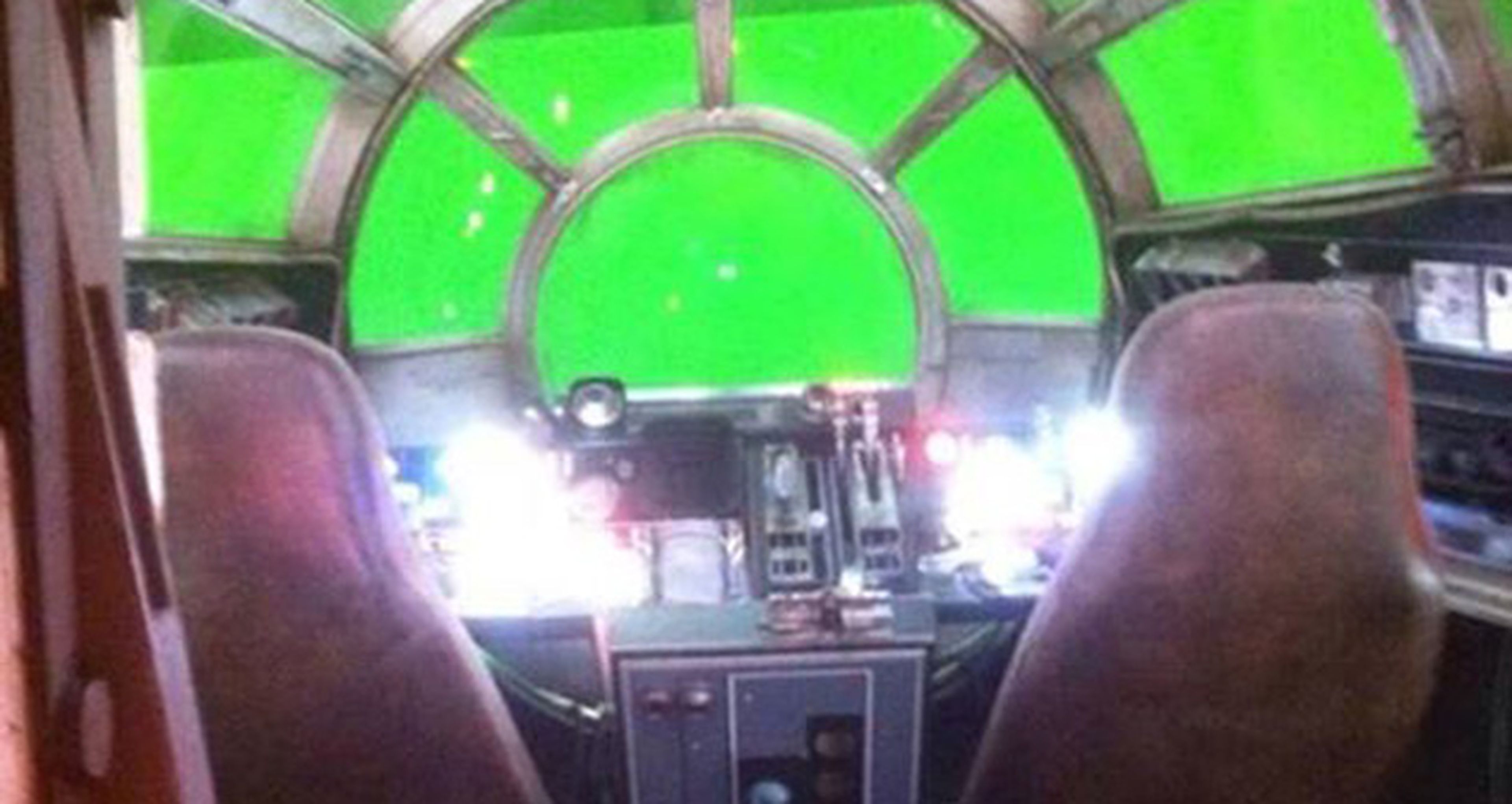 Filtradas imágenes del interior del Halcón Milenario en Star Wars Episodio VII