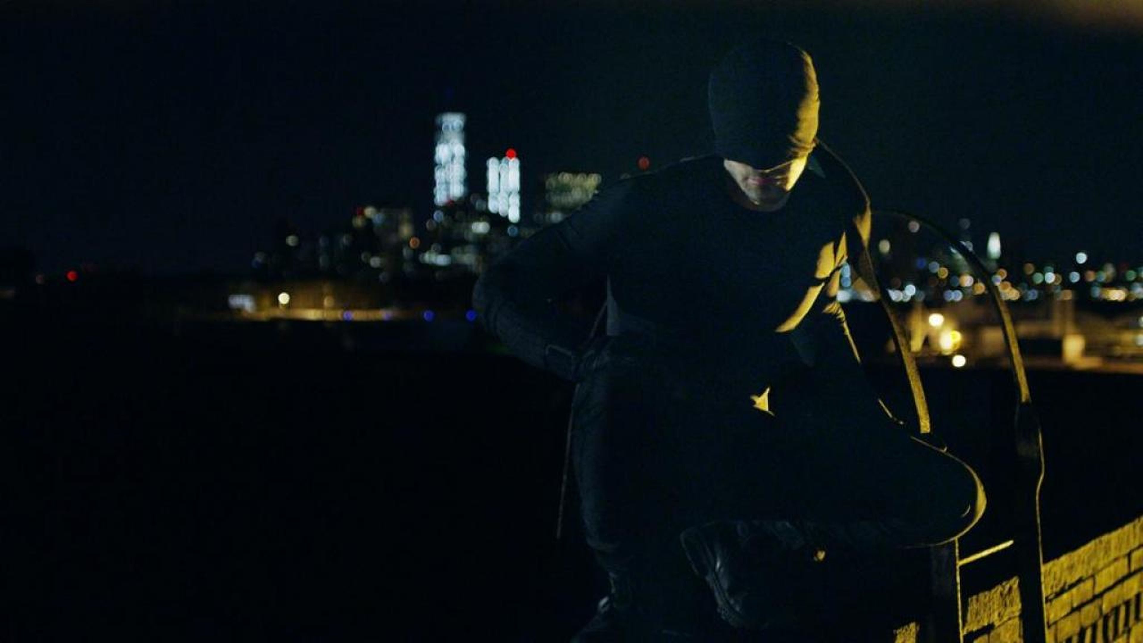 Nuevas imágenes de Charlie Cox como Matt Murdock y "Daredevil"