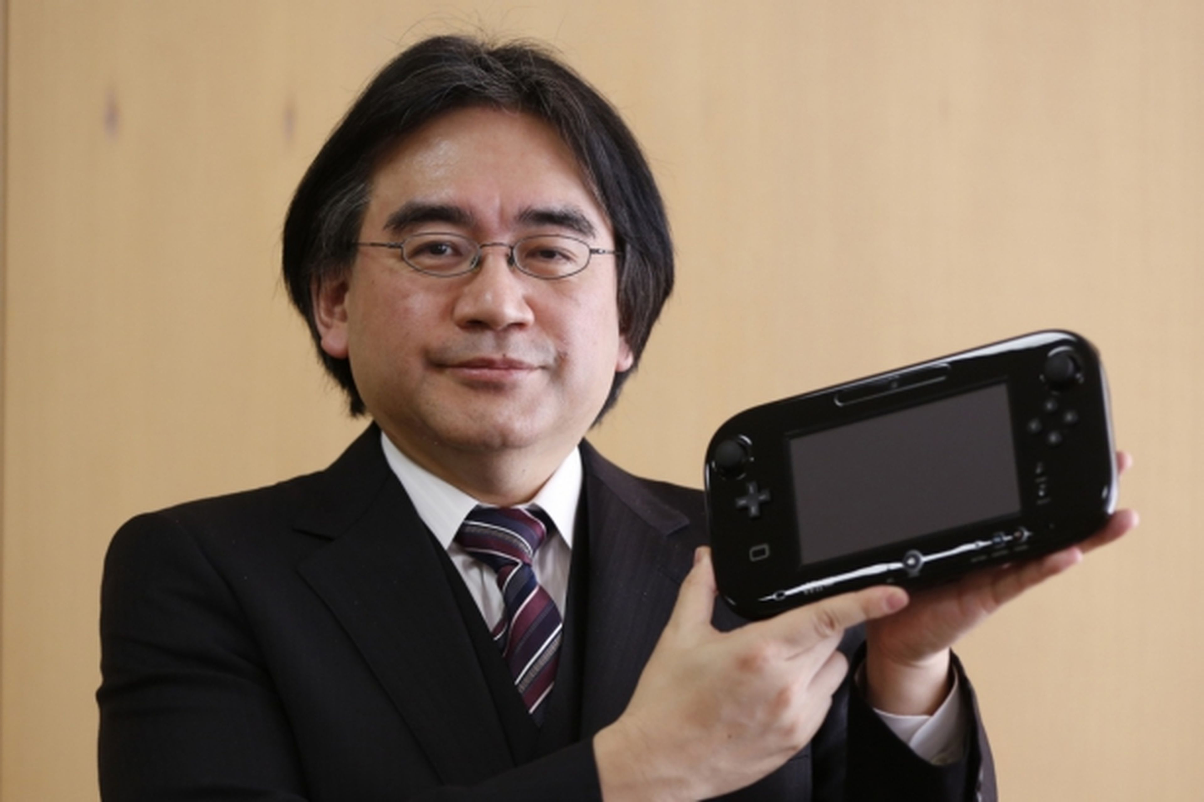Satoru Iwata vuelve al trabajo tras someterse a una cirugía de extracción de un tumor