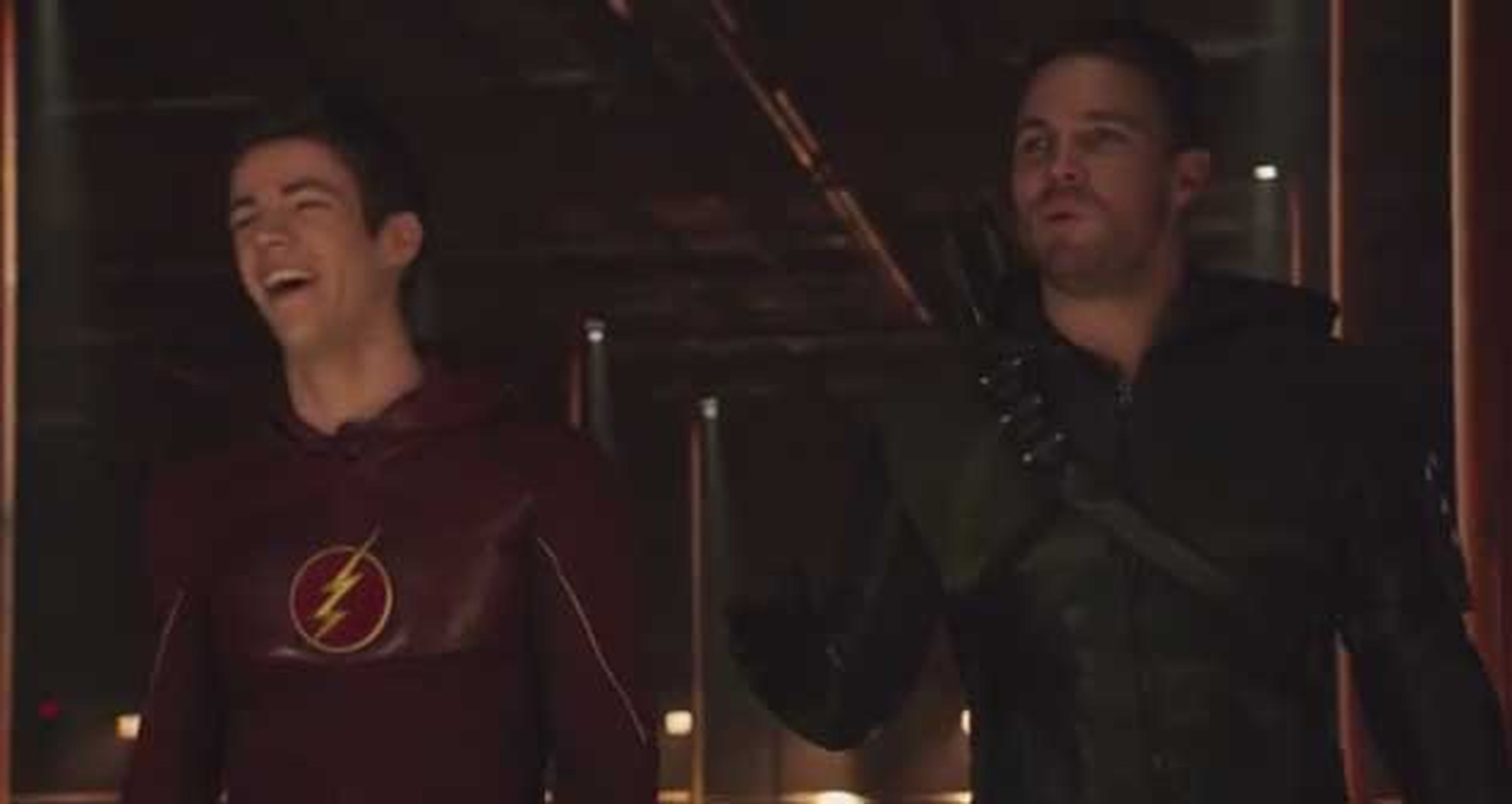 Tráiler del crossover de Flash vs. Arrow