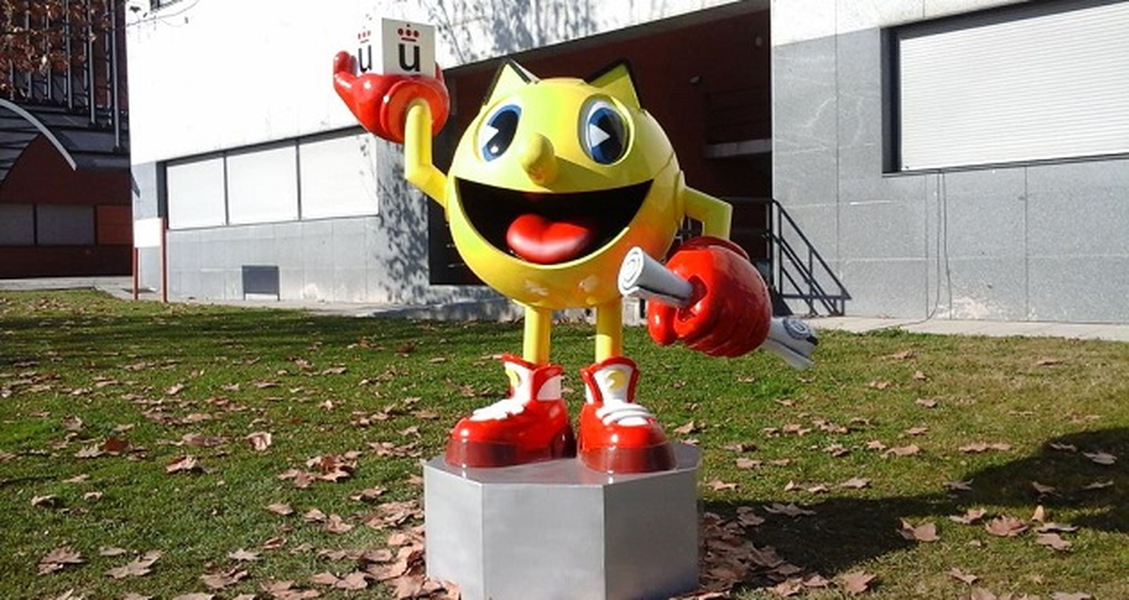 Un Pac-Man de dos metros invade la Universidad Rey Juan Carlos