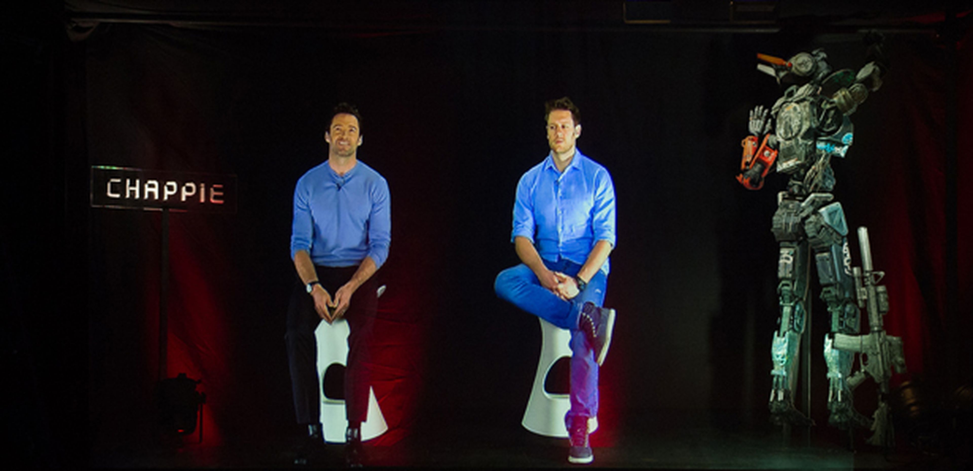 Chappie: presentación holográfica de Hugh Jackman y Neill Blomkamp