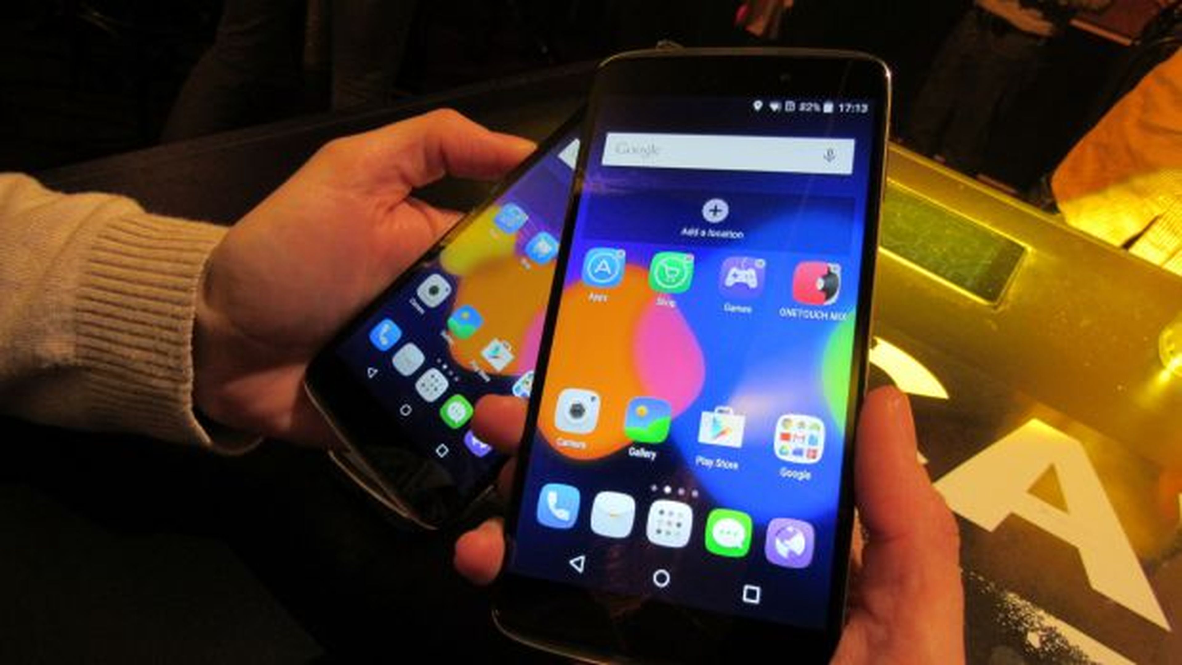 MWC 2015: Alcatel One Touch Idol 3 ¡reversible!