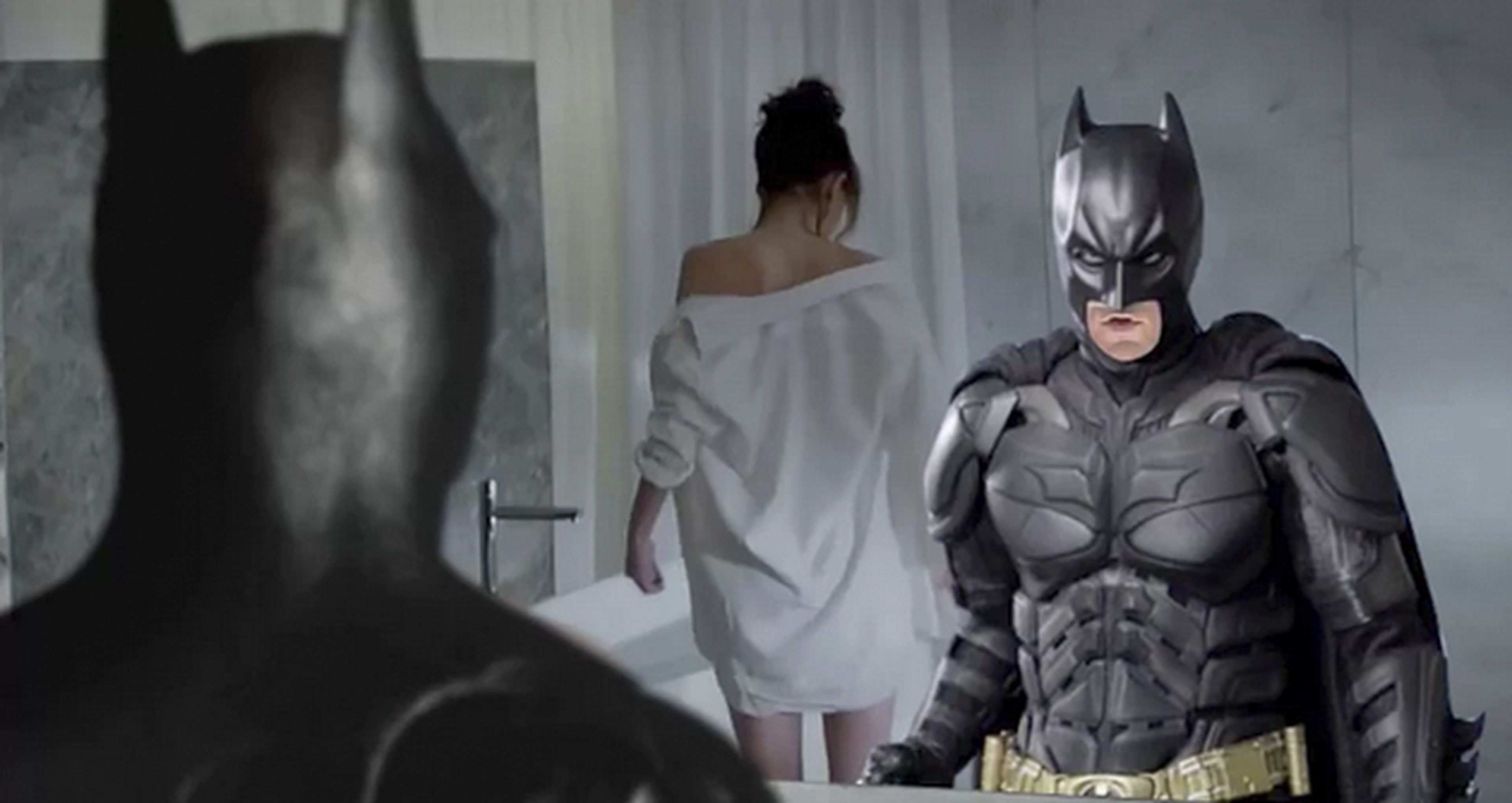 Cincuenta sombras de Wayne: el día que Batman y Anastasia se cruzaron