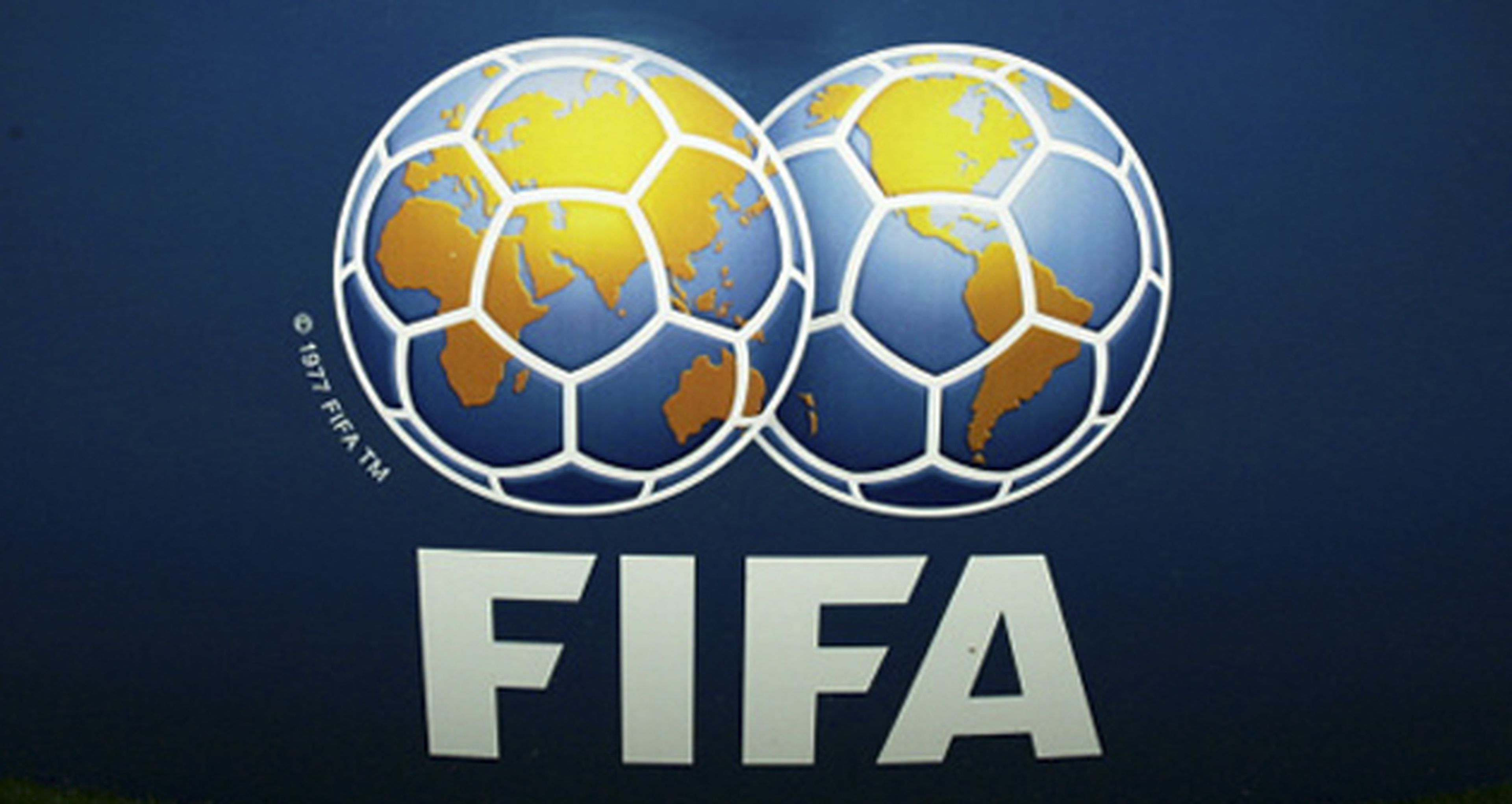 Ben Affleck y Matt Damon producirán una cinta sobre la corrupción de la FIFA
