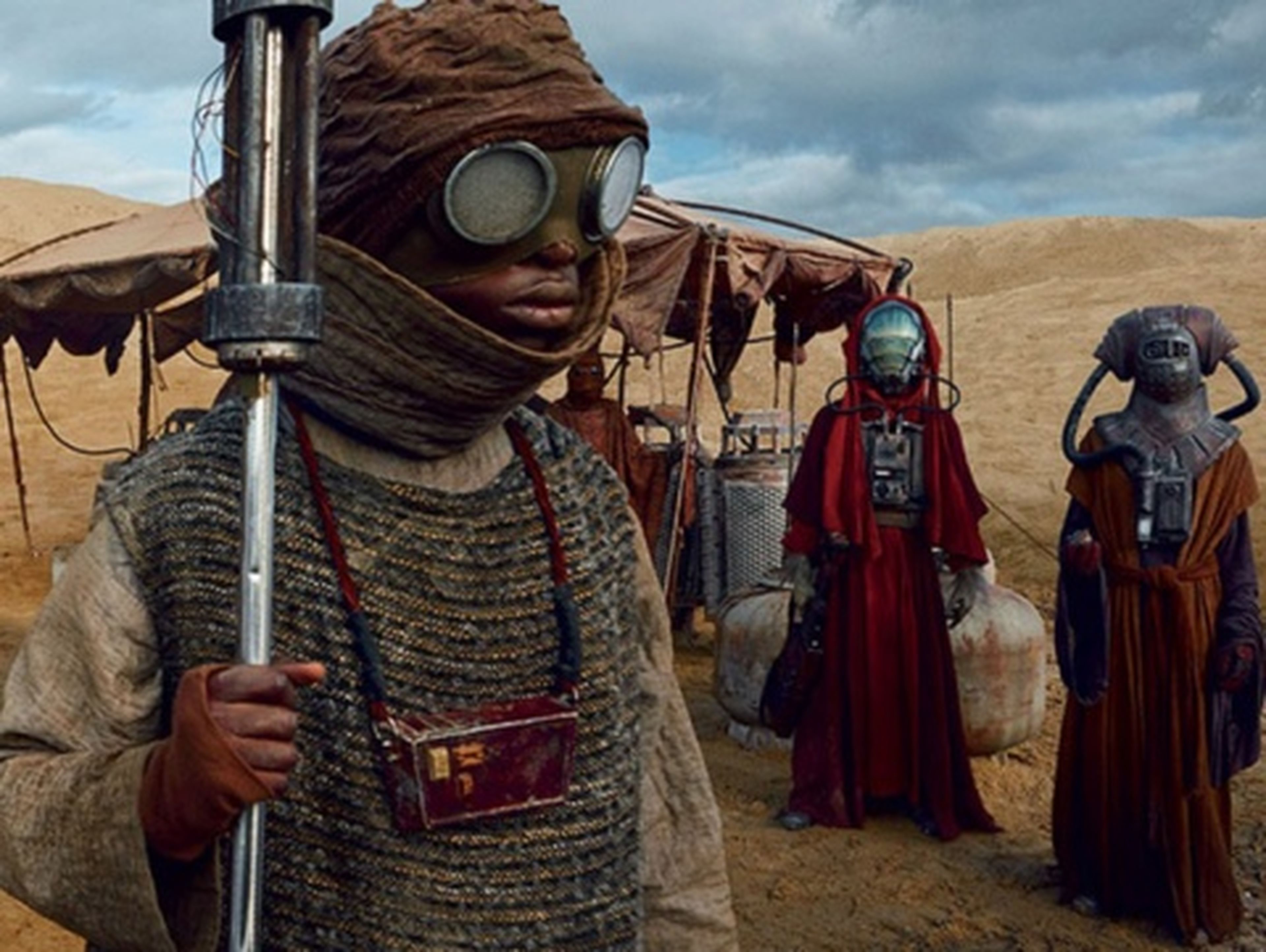 Star Wars VII muestra a sus soldados imperiales en carteles y dos nuevos personajes