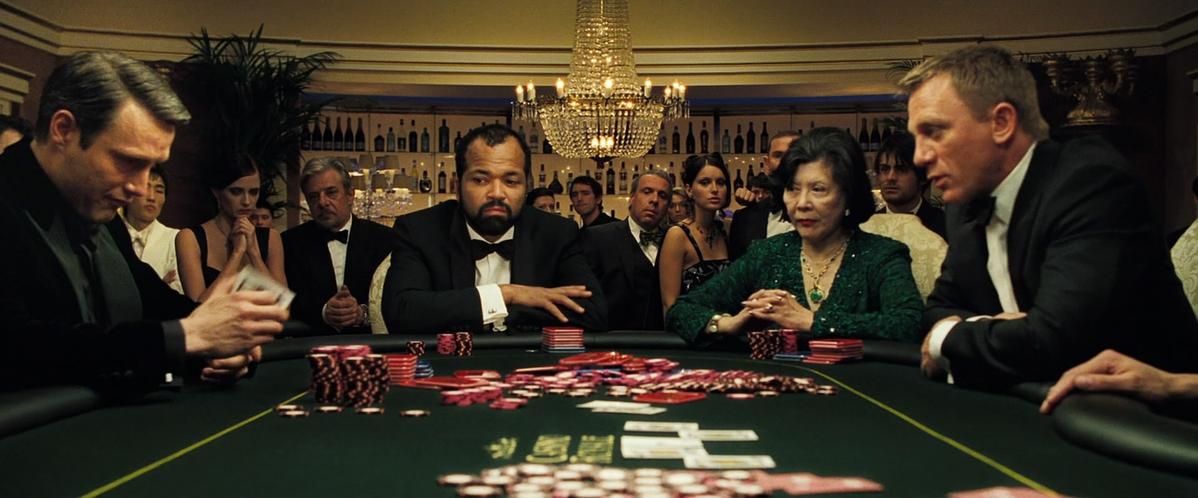 007: Crítica de Casino Royale