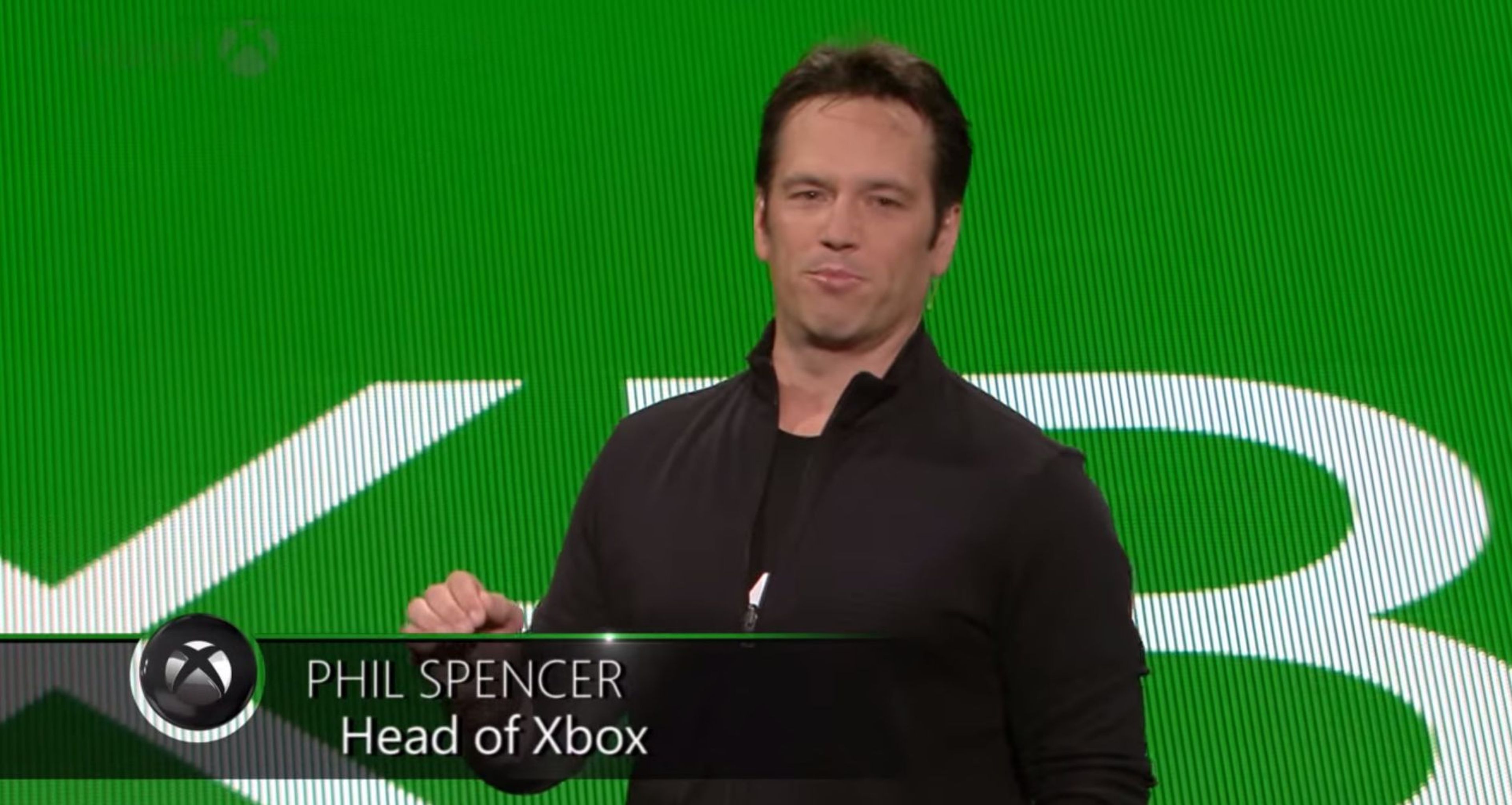 Phil Spencer duda de que Xbox One alcance a PS4