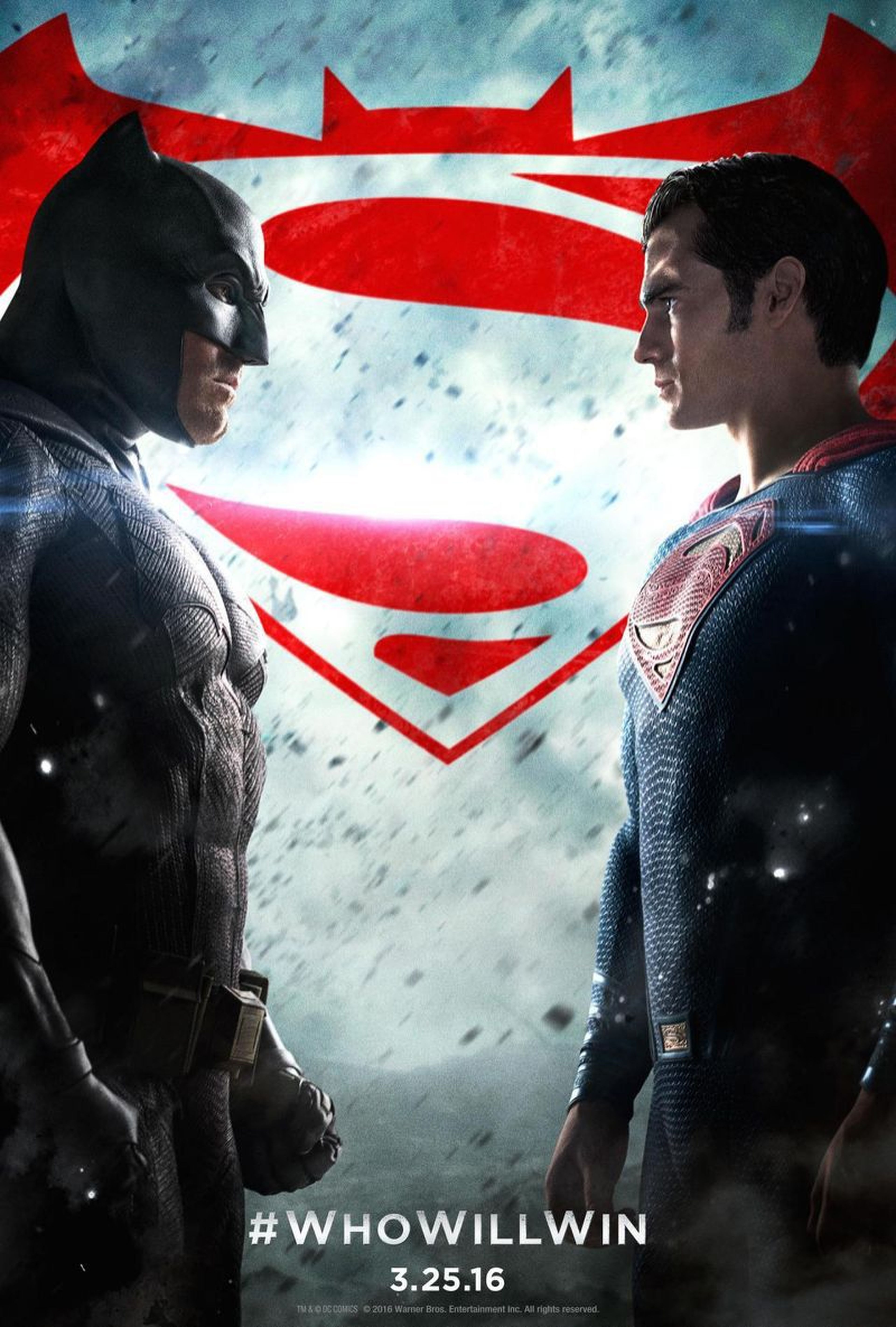 Batman v Superman - Nuevo spot y cartel con los superhéroes enfrentados