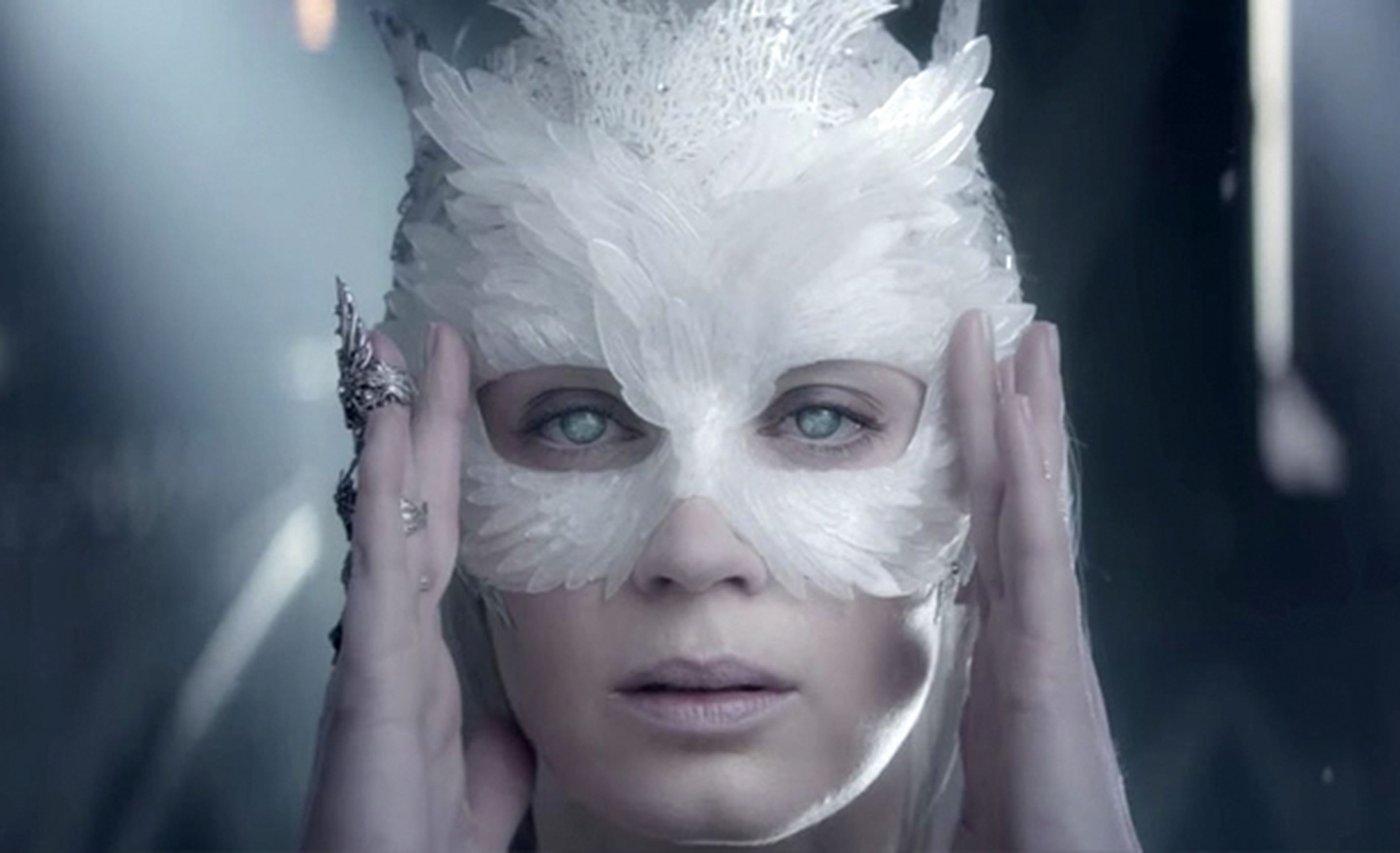 Las crónicas de Blancanieves: el cazador y la reina del hielo - Crítica