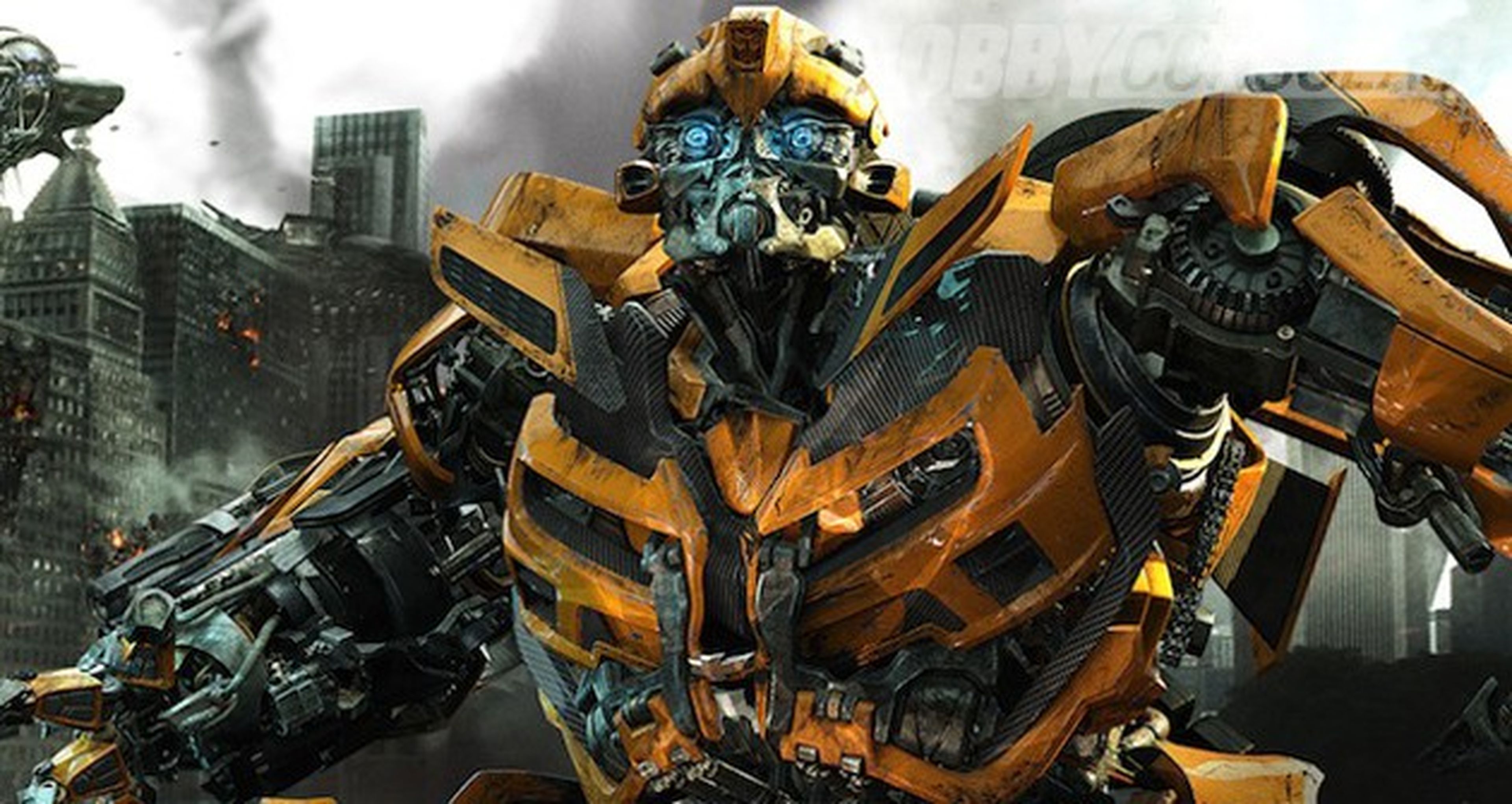 Transformers: The Last Knight - Así es Bumblebee en modo vehículo