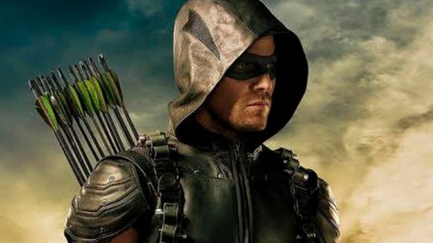 Arrow temporada 5 - Stephen Amell estrena traje nuevo