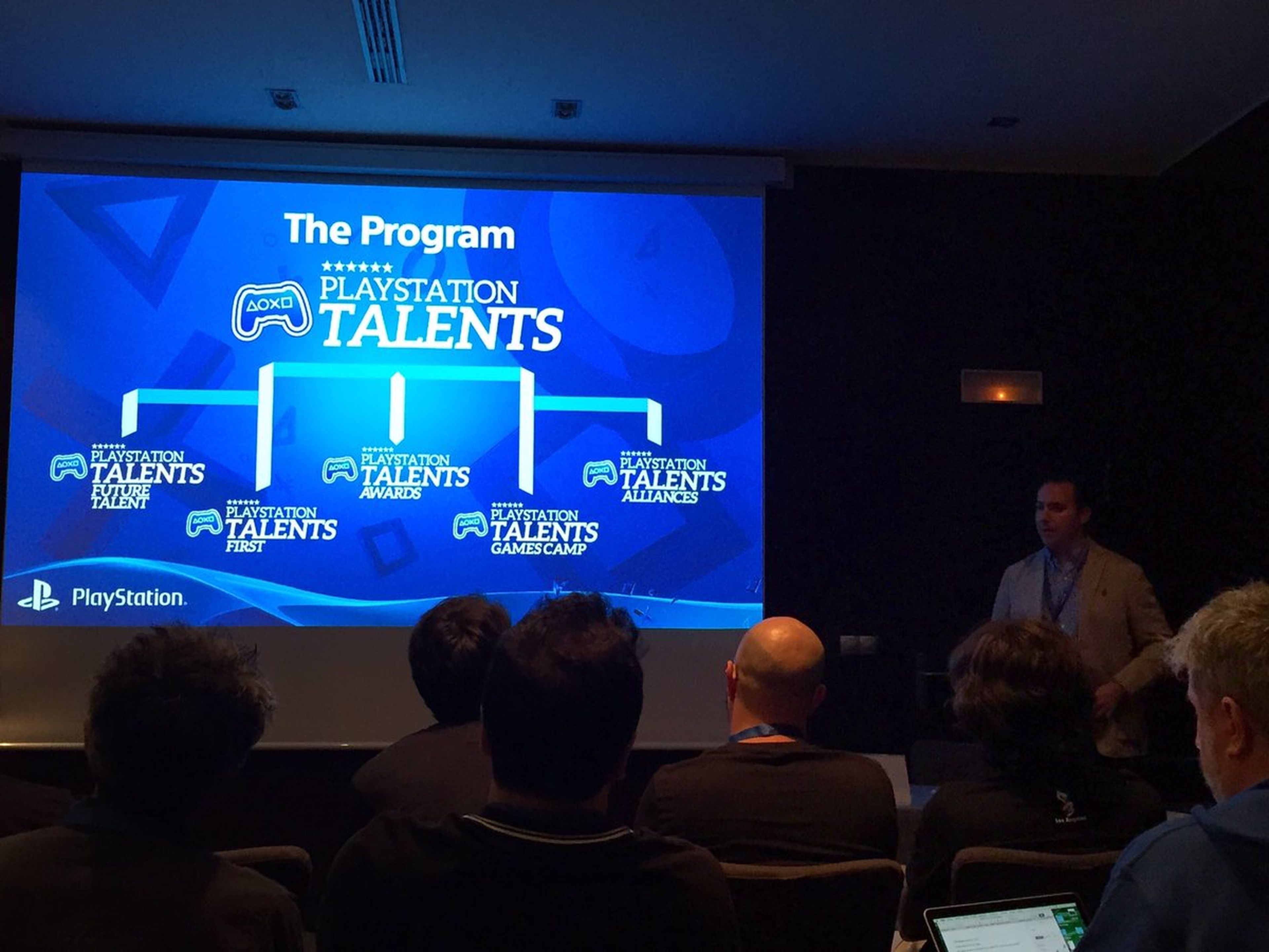 Roberto Yeste hablando de las ramas de PlayStation Talents