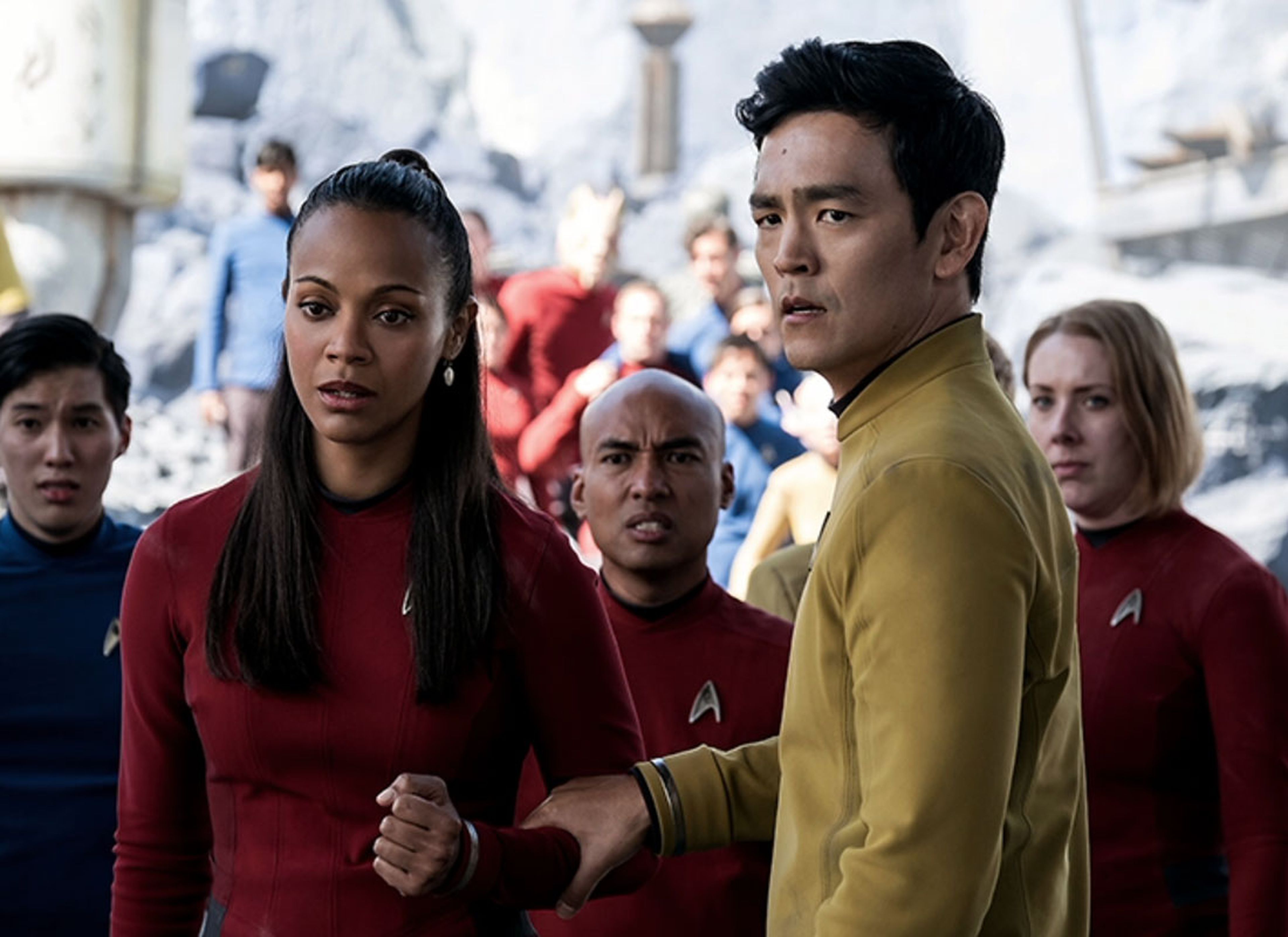 Uhura y Sulu en Star Trek: más allá