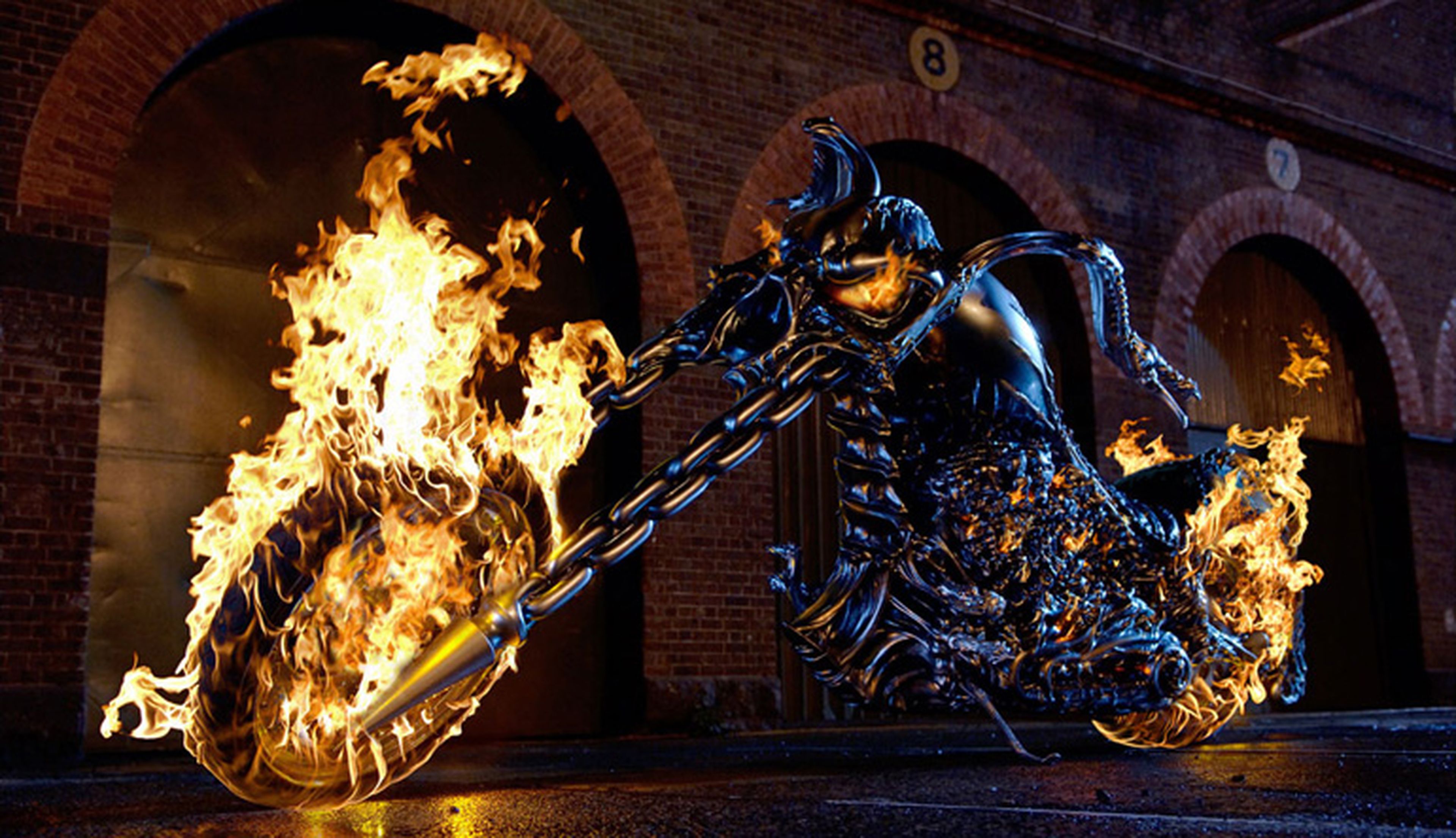 6. Ghost Rider (El Motorista Fantasma, 2007)