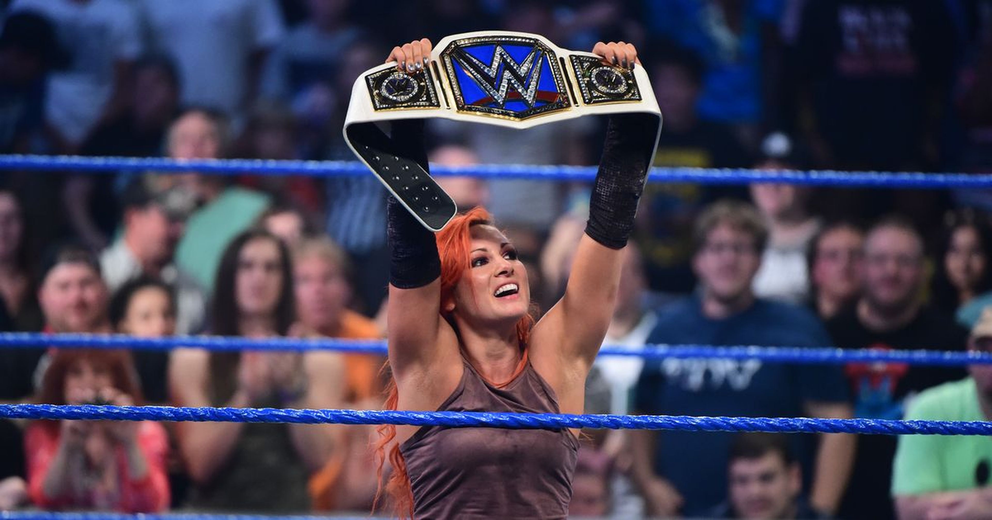 Becky Lynch, Campeona Femenina de SmackDown, estuvo en España con la gira de la WWE