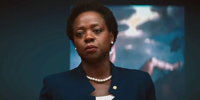 La conversación de Amanda Waller Escenas Eliminadas