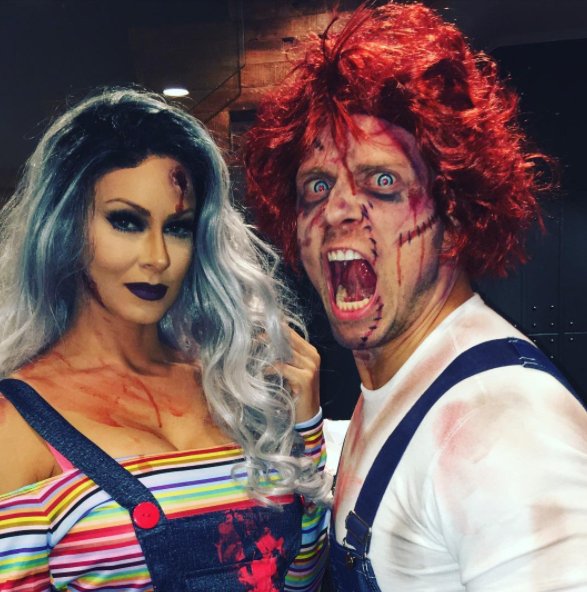 The Miz y Maryse se disfrazan de Chucky por Halloween The Miz y Maryse se disfrazan de Chucky por Halloween
