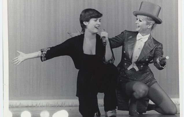 El documental de Carrie Fisher y Debbie Reynolds titulado 'Bright Lights: Starring Debbie Reynolds and Carrie Fisher' El documental de Carrie Fisher y Debbie Reynolds titulado 'Bright Lights: Starring Debbie Reynolds and Carrie Fisher'