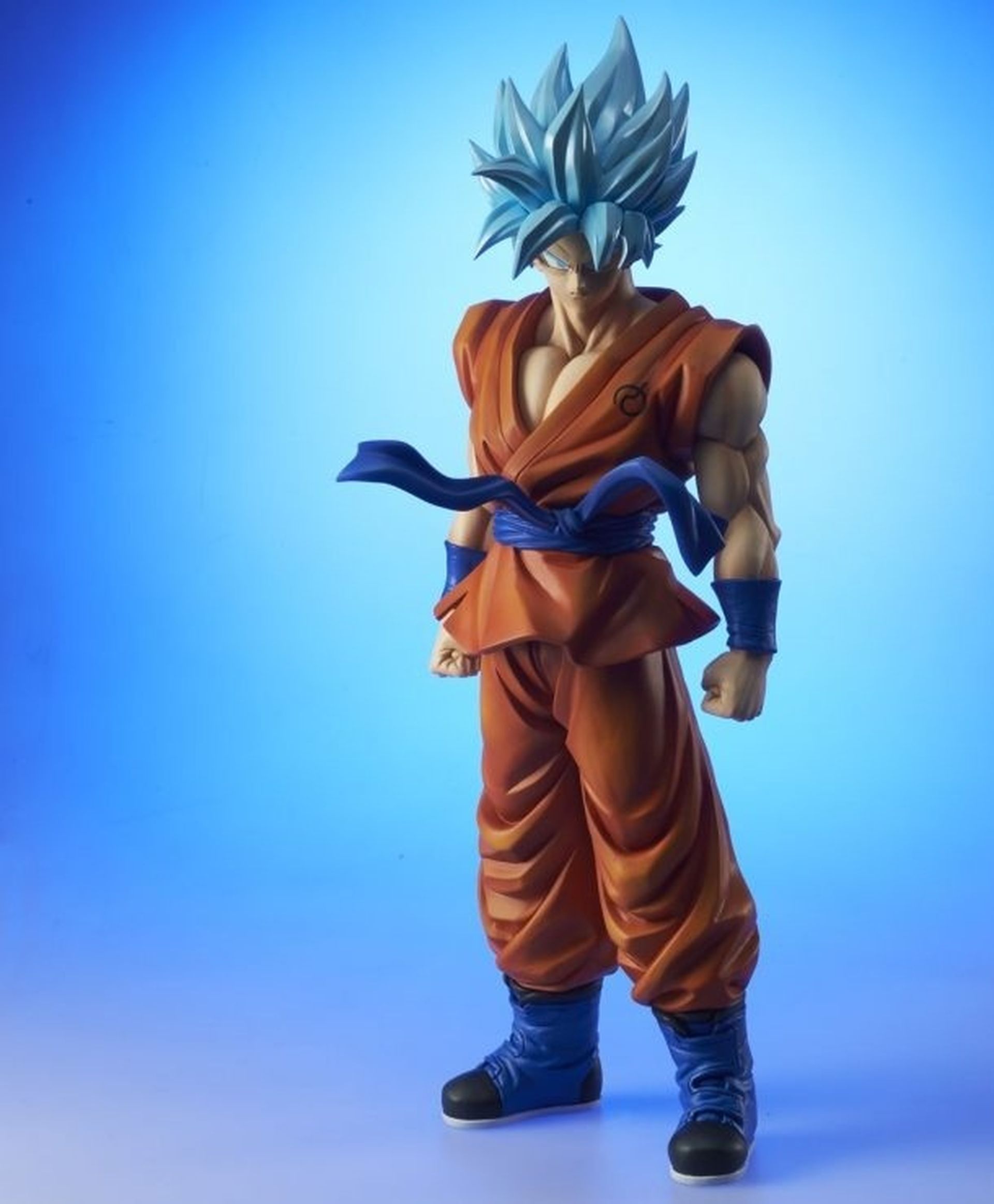 Gigantic Goku Super Saiyan Blue