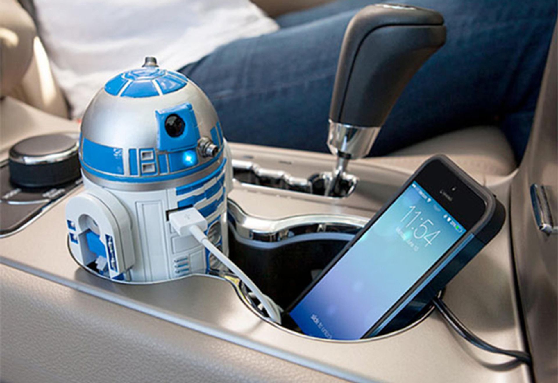 1. Cargador de movil Star Wars R2-D2 