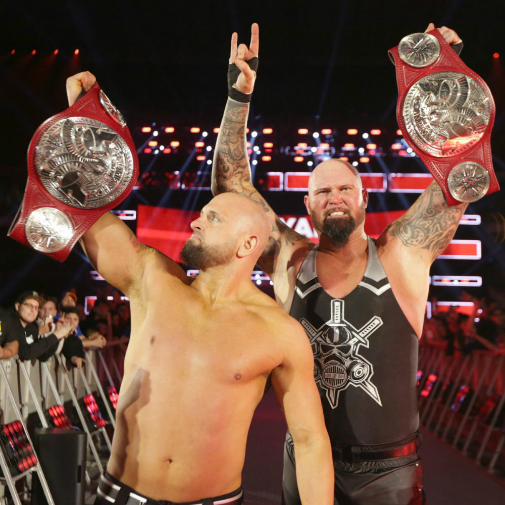 The Club nuevos Campeones por Equipos de Raw The Club nuevos Campeones por Equipos de Raw