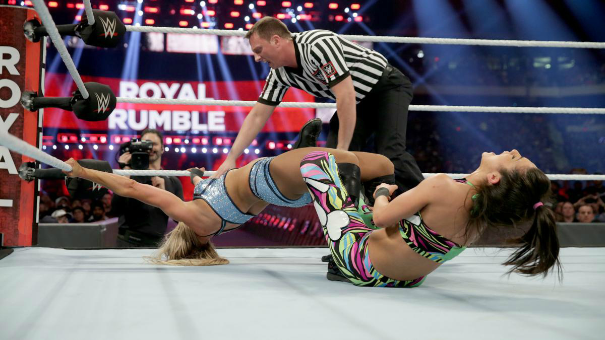WWE - Charlotte Flair vs Bayley en Royal Rumble 2017 WWE - Charlotte Flair vs Bayley en Royal Rumble 2017