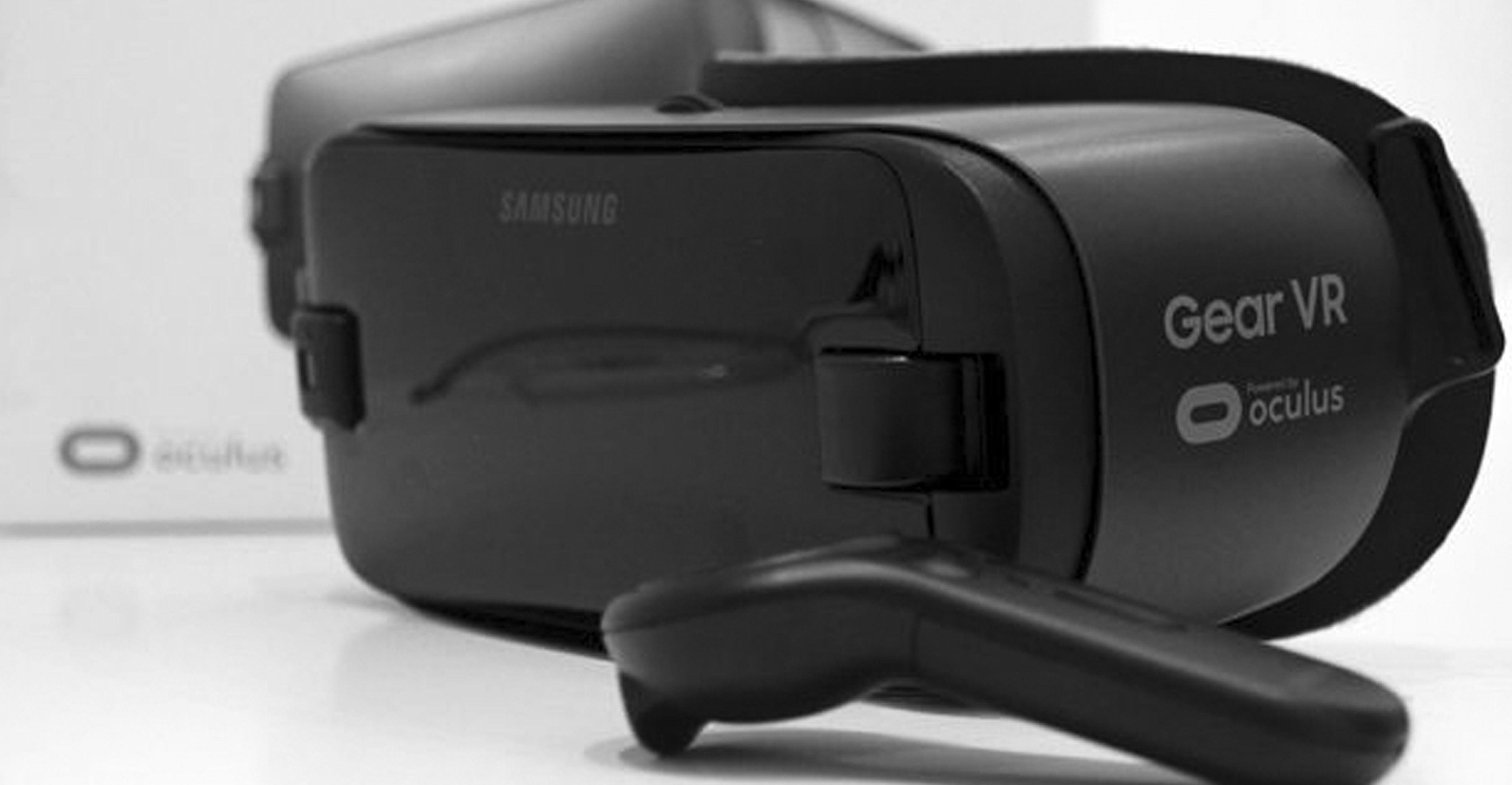 Samsung Gear VR con mando Oculus