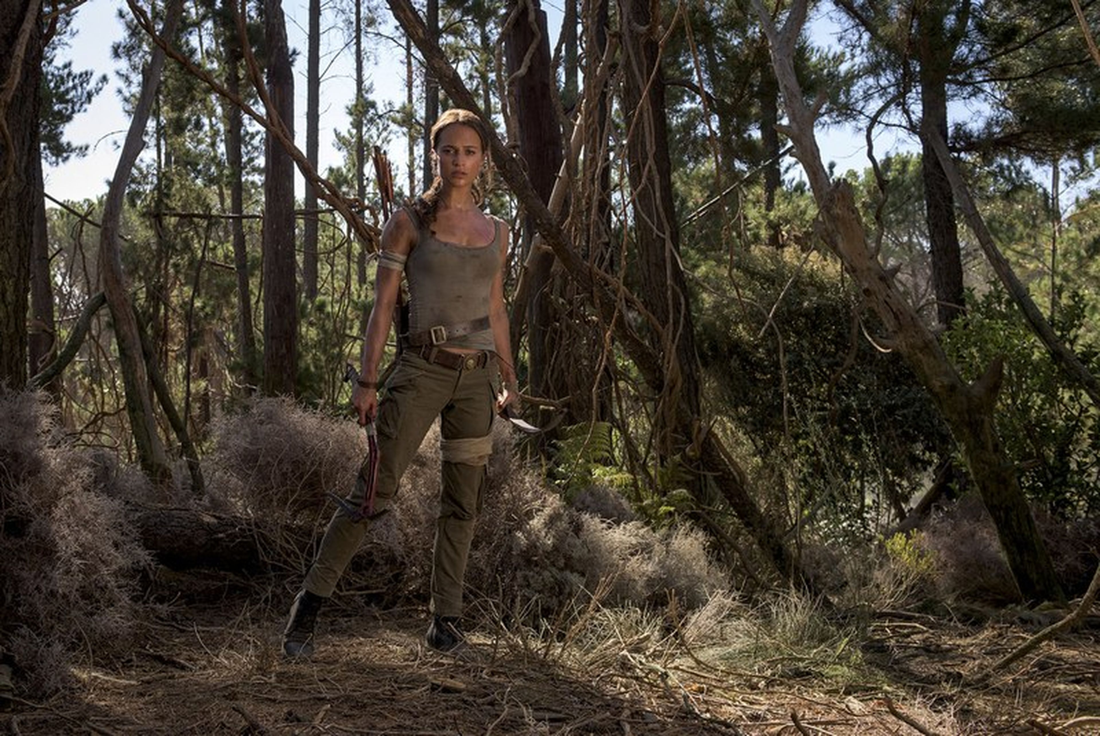 Tomb Raider - Imágenes oficiales con Alicia Vikander como Lara Croft