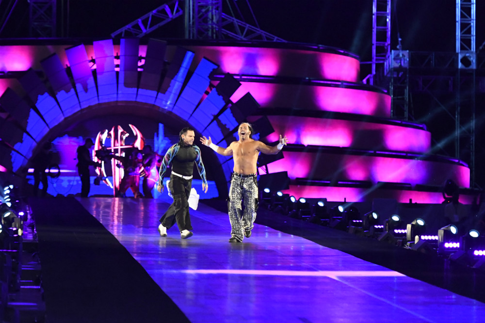 WrestleMania 33 - Campeonato por Equipos de Raw (Combate con escaleras) WrestleMania 33 - Campeonato por Equipos de Raw (Combate con escaleras)