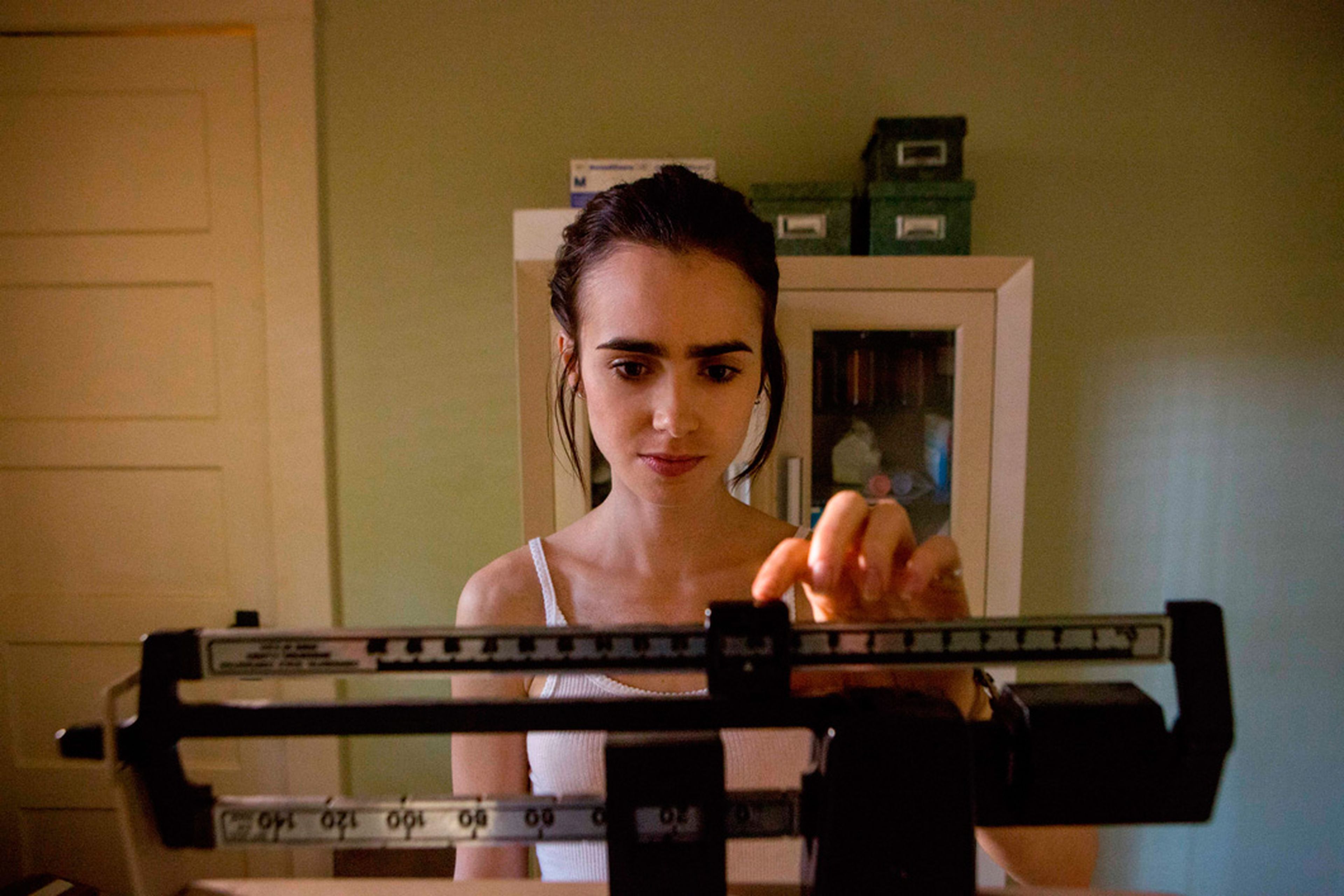 Hasta los huesos - Película de Netflix sobre la anorexia con Keanu Reeves y Lily Collins