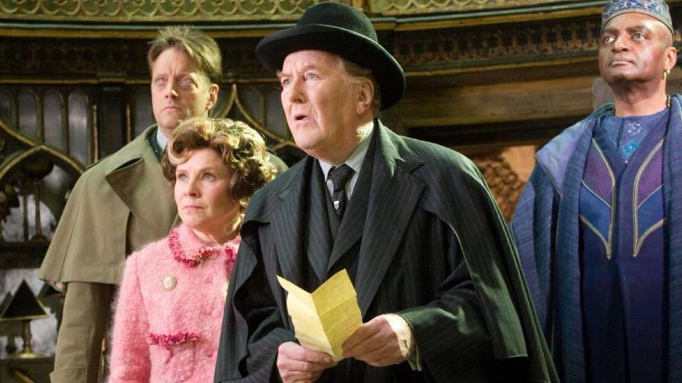 Robert Hardy Harry Potter Robert Hardy Harry Potter