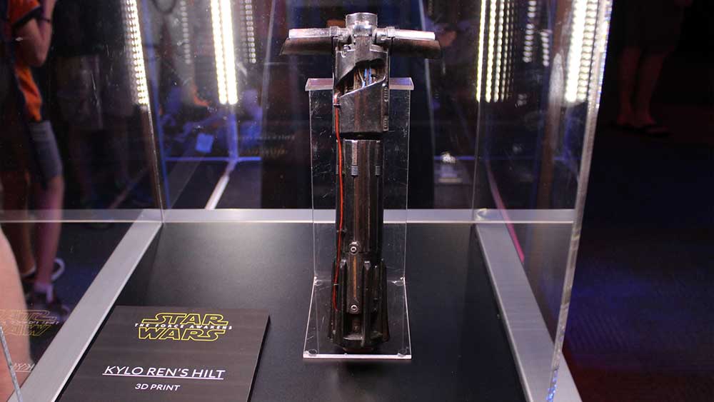 Nuevo sable láser Kylo Ren Nuevo sable láser Kylo Ren