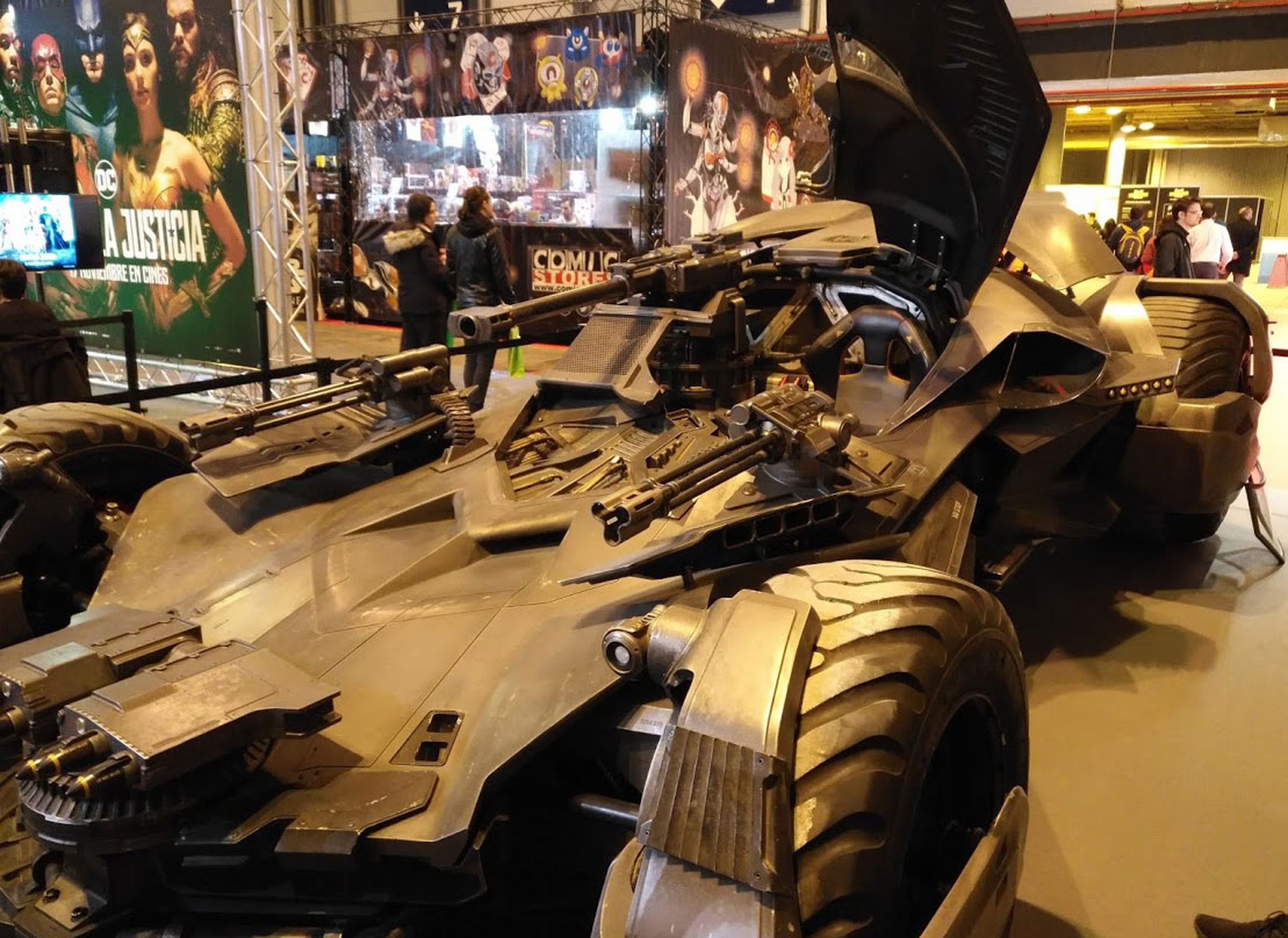 El Batmóvil de La Liga de la Justicia en Heroes Comic Con Madrid