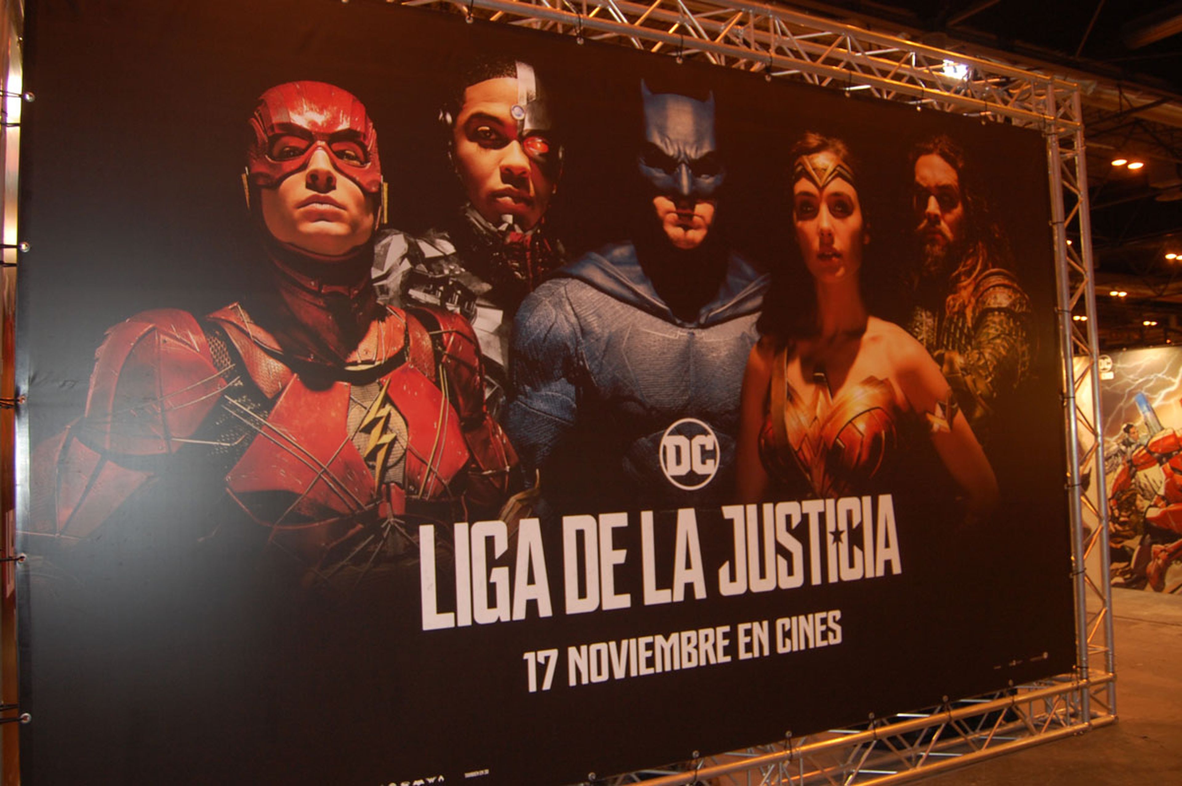 Stand de La Liga de la Justicia en Heroes Comic Con Madrid