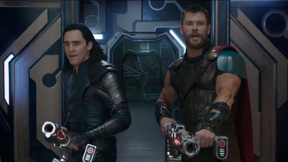 Thor y Loki en Thor: Ragnarok Thor y Loki en Thor: Ragnarok