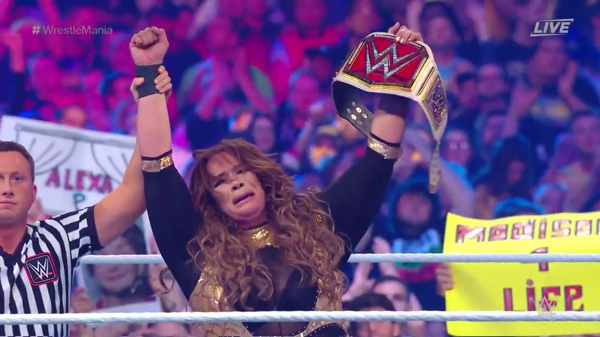 WWE WrestleMania 34 - Campeonato Femenino de Raw - Alexa Bliss vs. Nia Jax WWE WrestleMania 34 - Campeonato Femenino de Raw - Alexa Bliss vs. Nia Jax