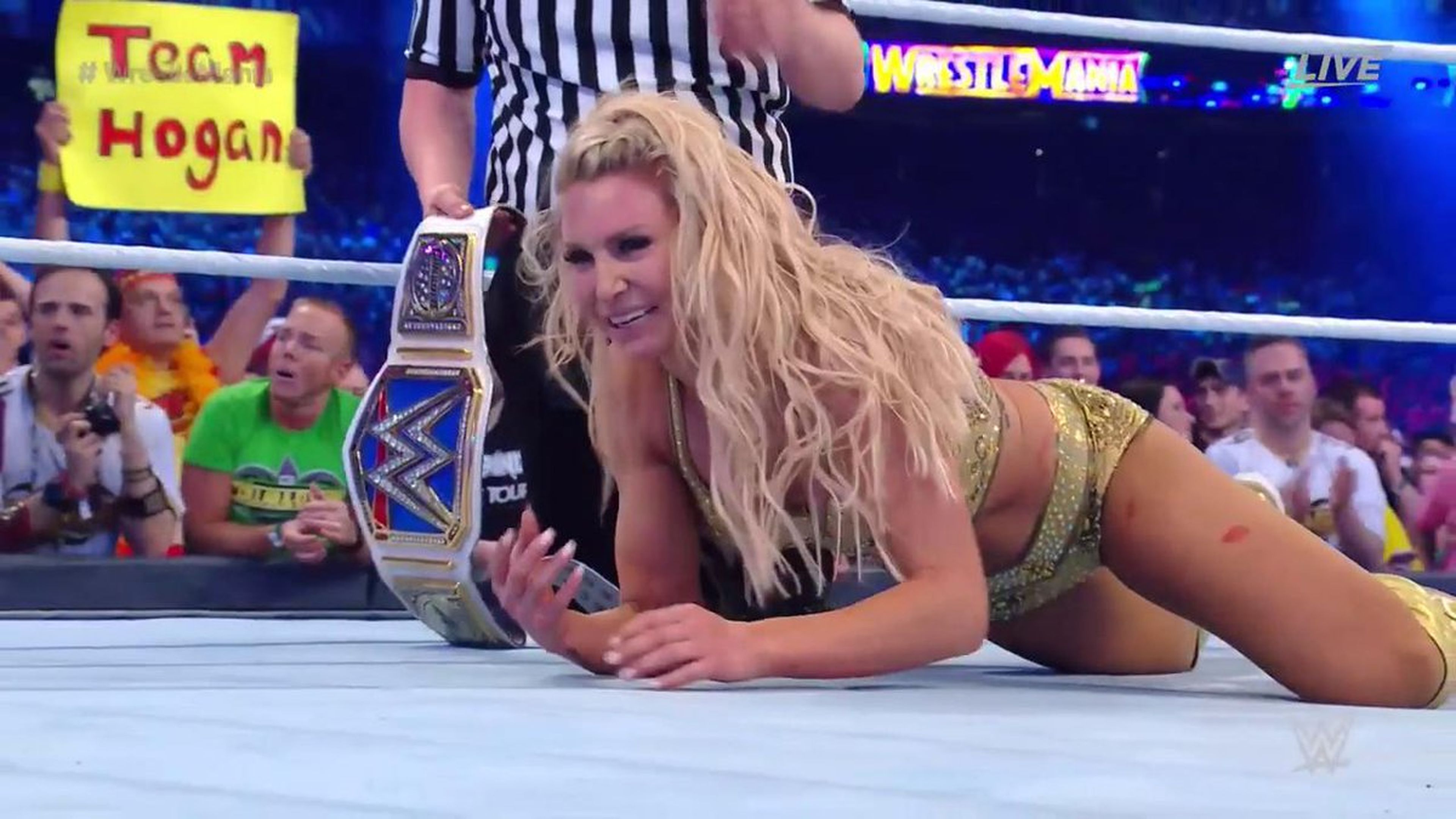 WWE WrestleMania 34 - Camponato Femenino de SmackDawn - Charlotte Flair vs. Asuka