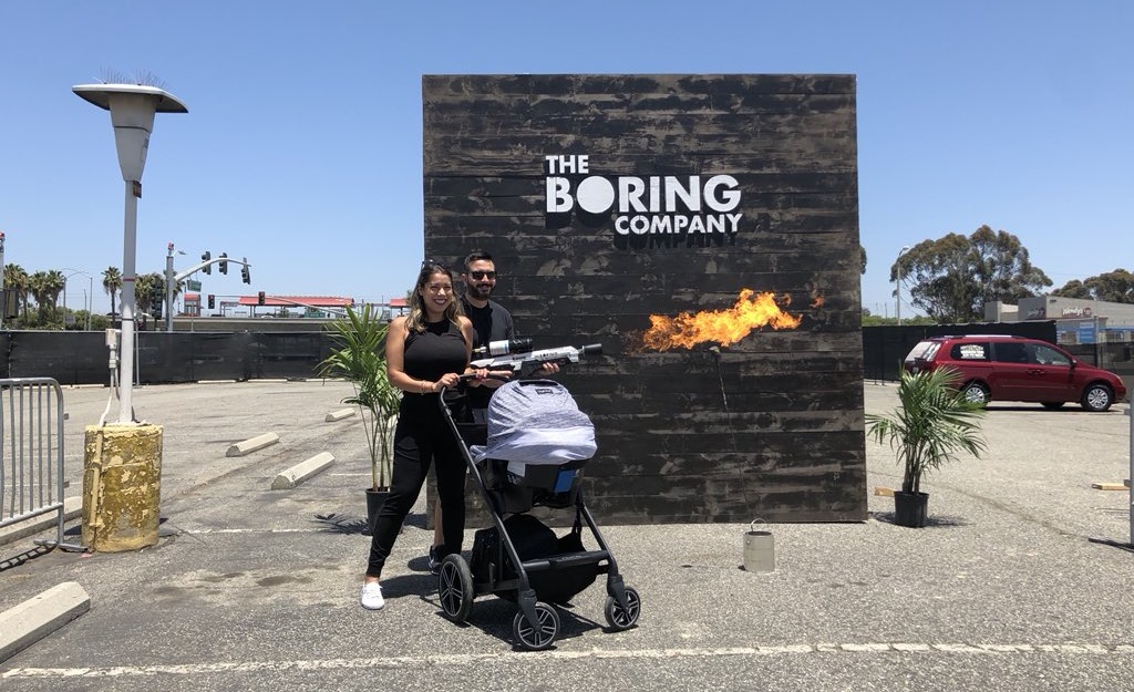 5 formas estúpidas de usar el lanzallamas de Elon Musk Lanzallamas The Boring Company