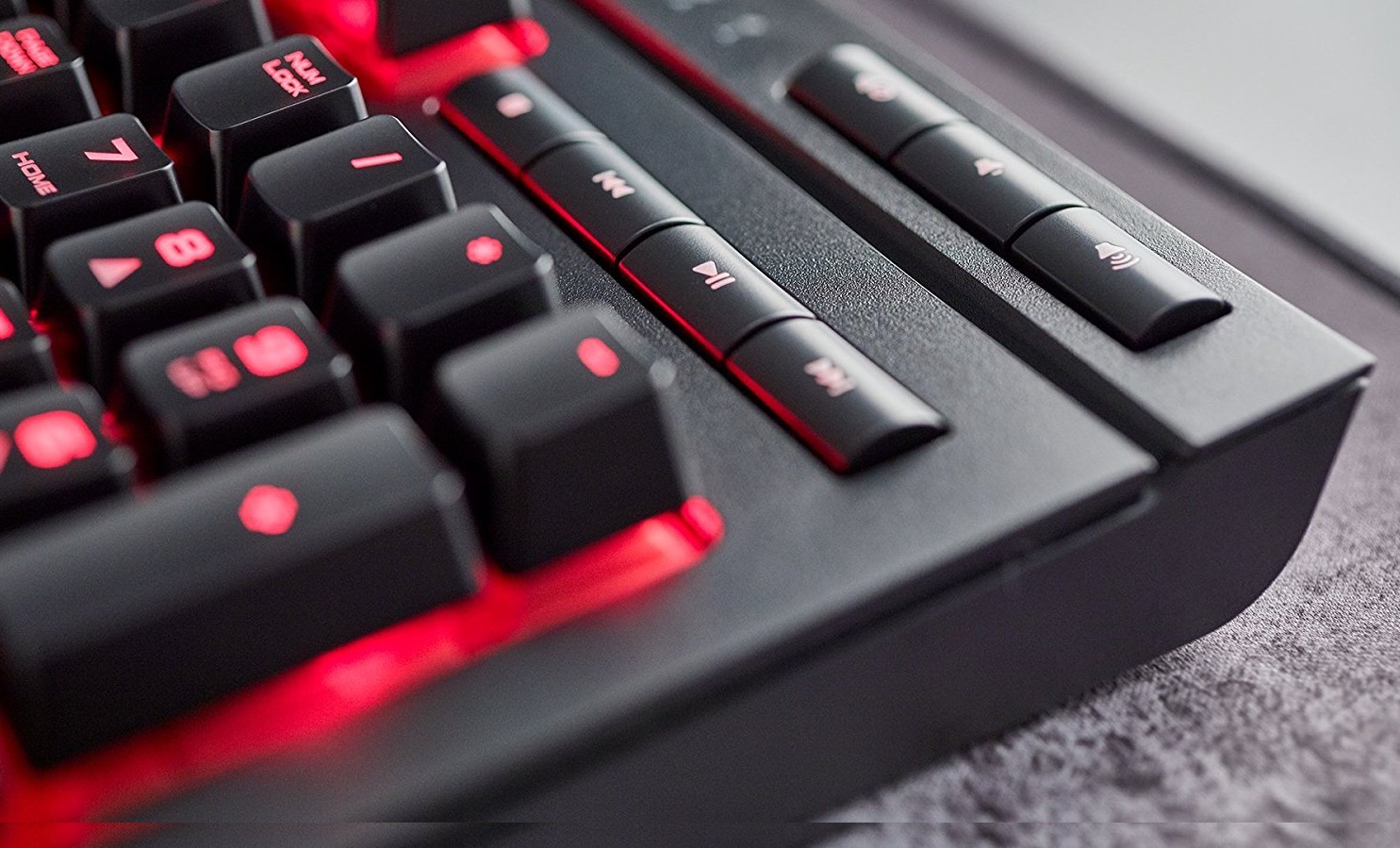 Corsair K68 teclas multimedia Corsair K68 teclas multimedia